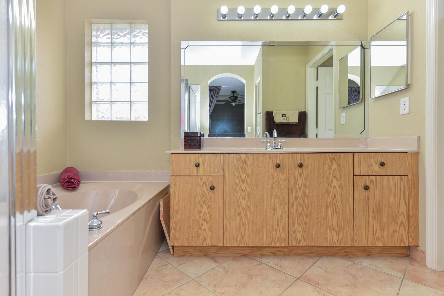 WYNDHAM LAKES CENTRAL - Residential