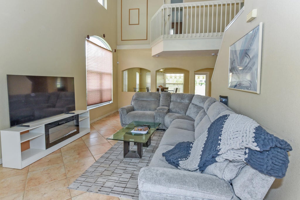 Photo of 5049 NW 121st Drive, Coral Springs, FL 33076 (MLS # B26005969)