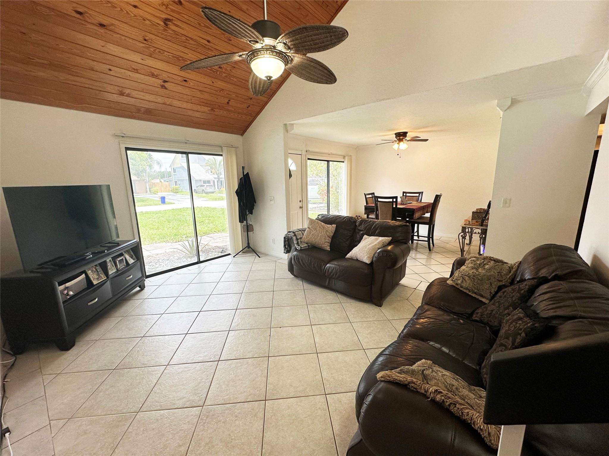 9115 Green Meadows Way 9115