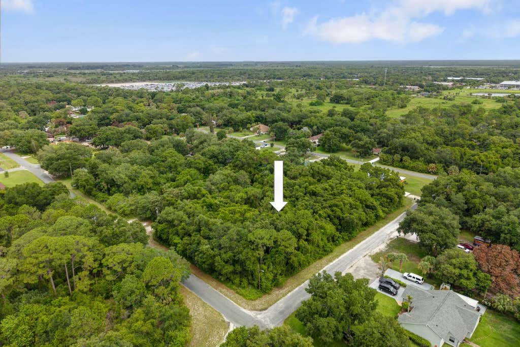 Photo of 47 N St, Fort Pierce, FL 34946 (MLS # B26038790)