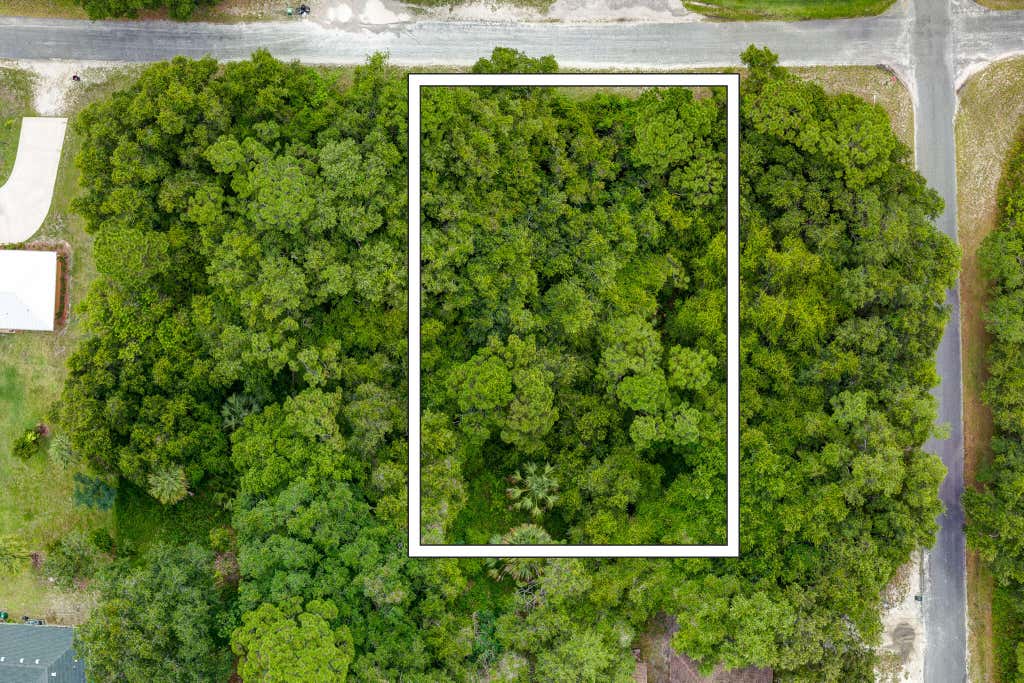 Photo of 47 N St, Fort Pierce, FL 34946 (MLS # B26038790)