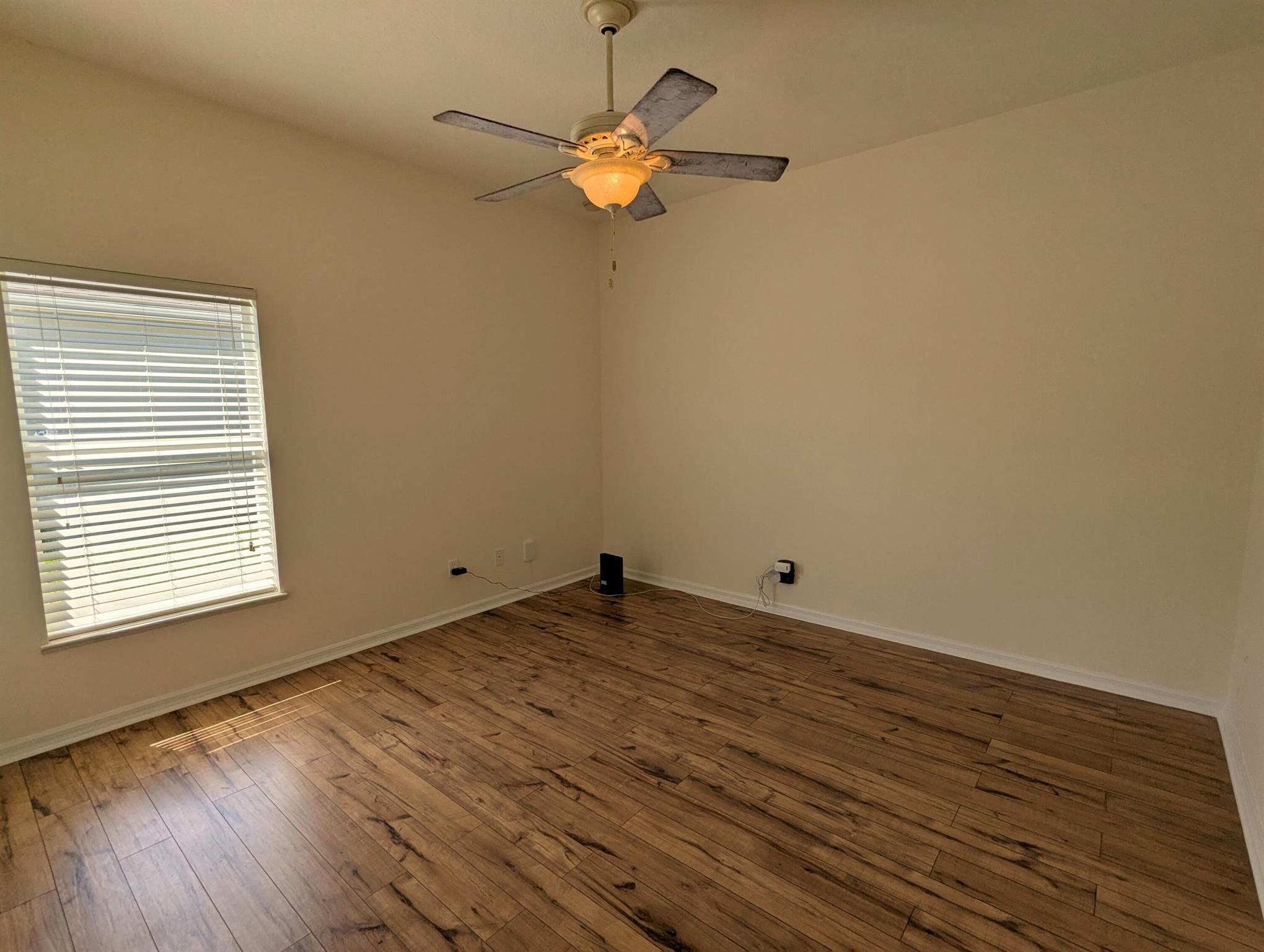 THE ESTATES AT SAWGRASS L - Residential Lease