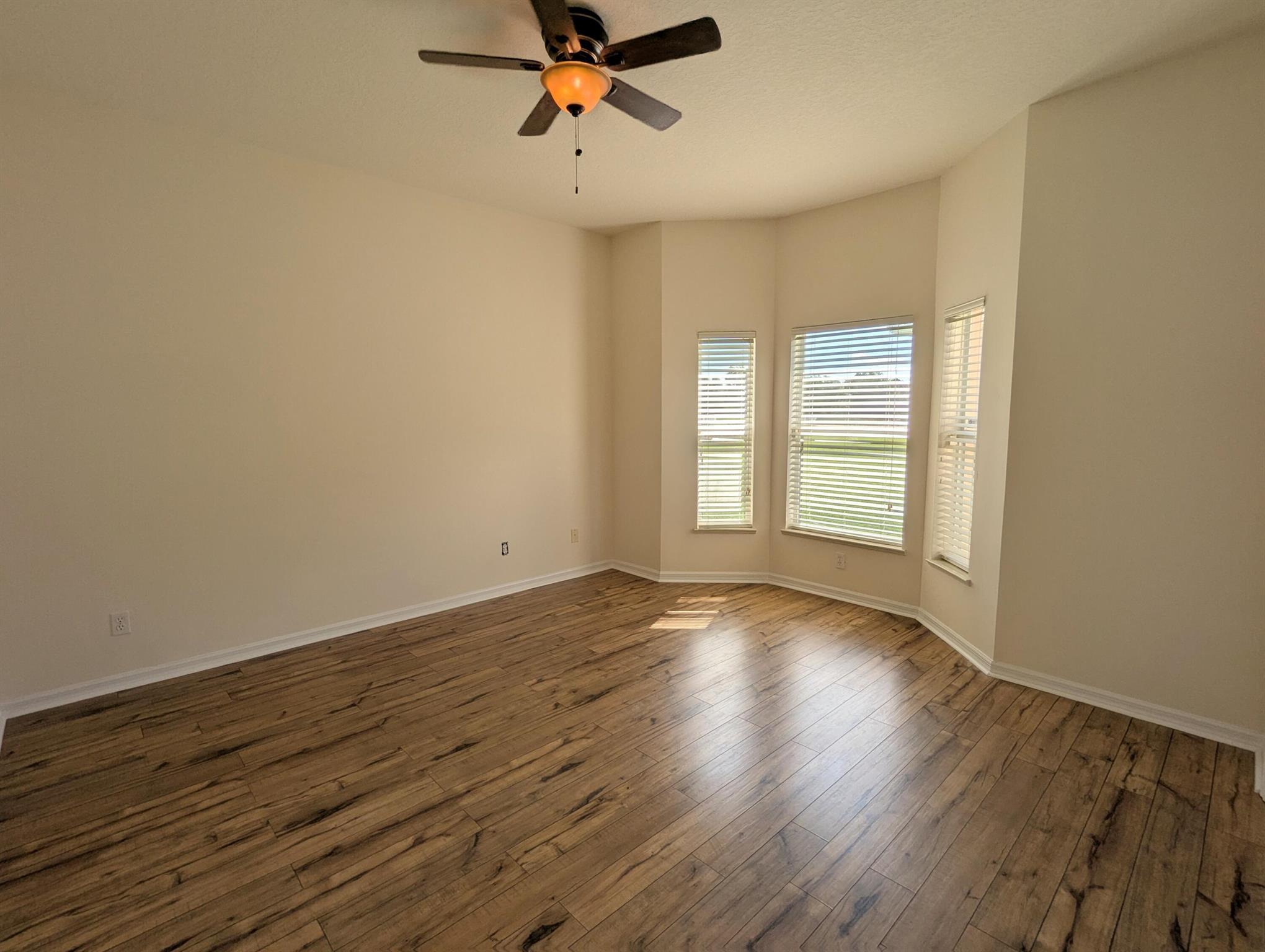 THE ESTATES AT SAWGRASS L - Residential Lease