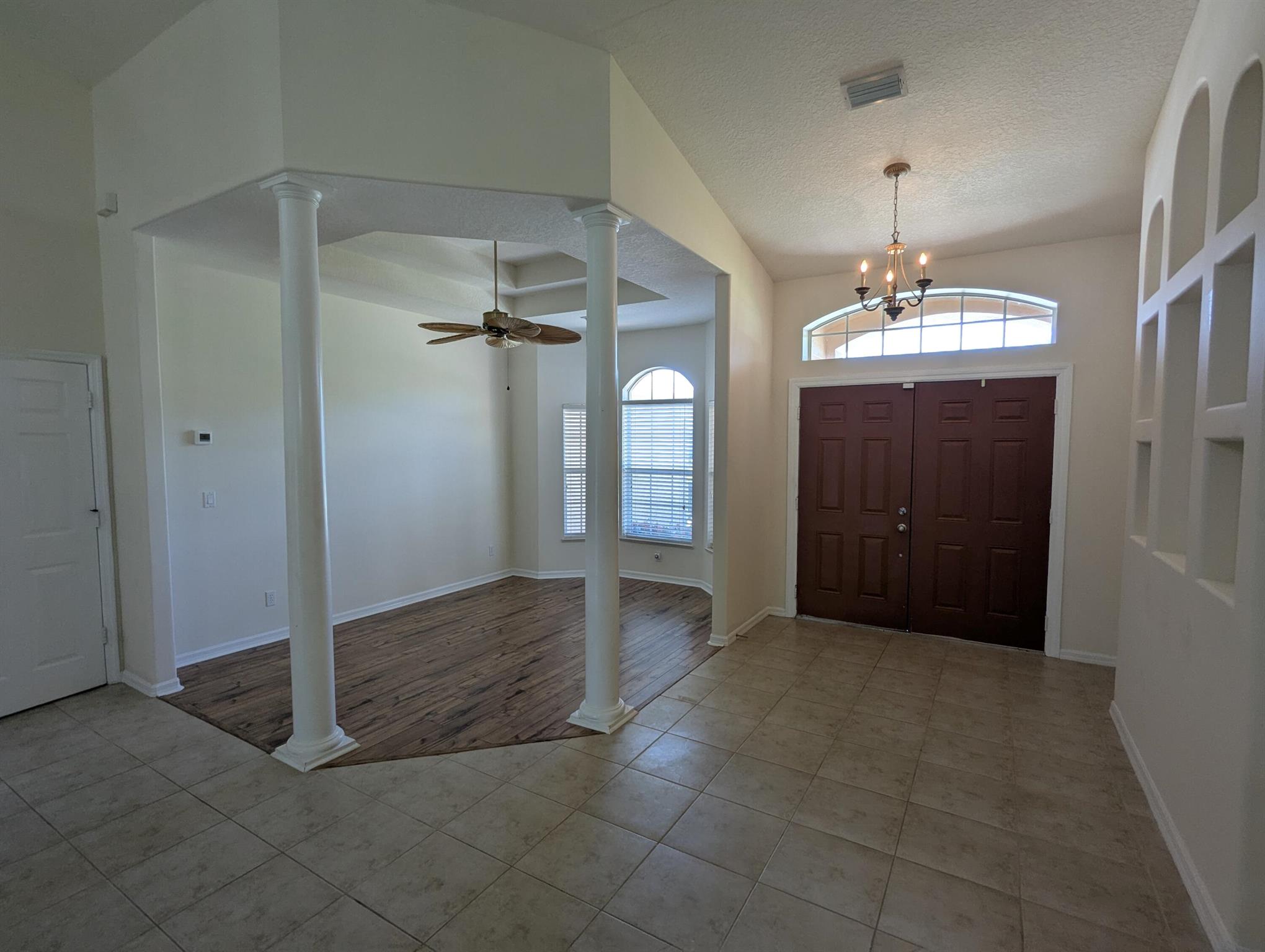 THE ESTATES AT SAWGRASS L - Residential Lease
