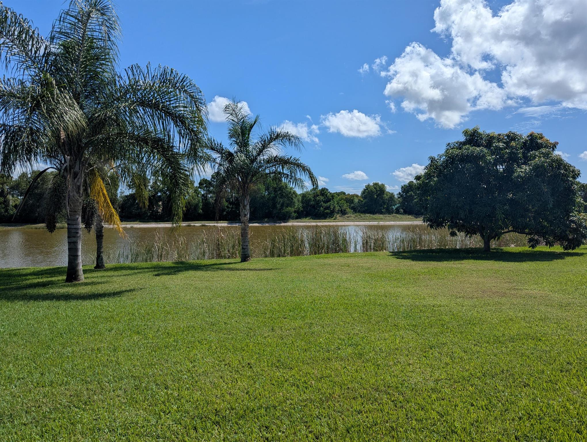 THE ESTATES AT SAWGRASS L - Residential Lease