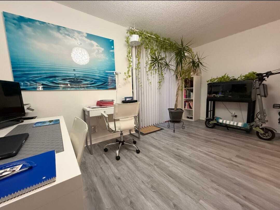 VISTA GARDENS I CONDO - Residential