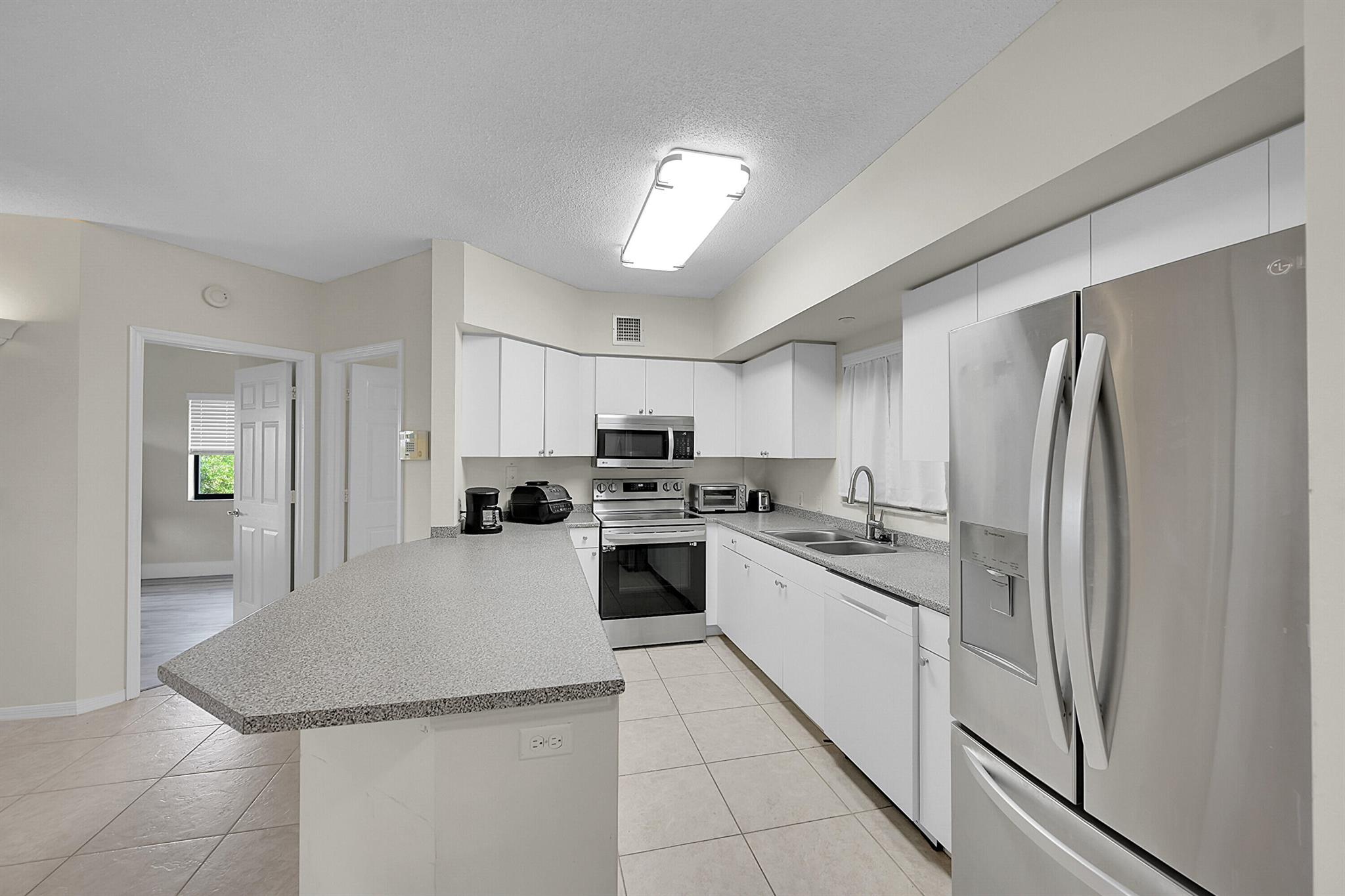 2105 Lavers Circle 500