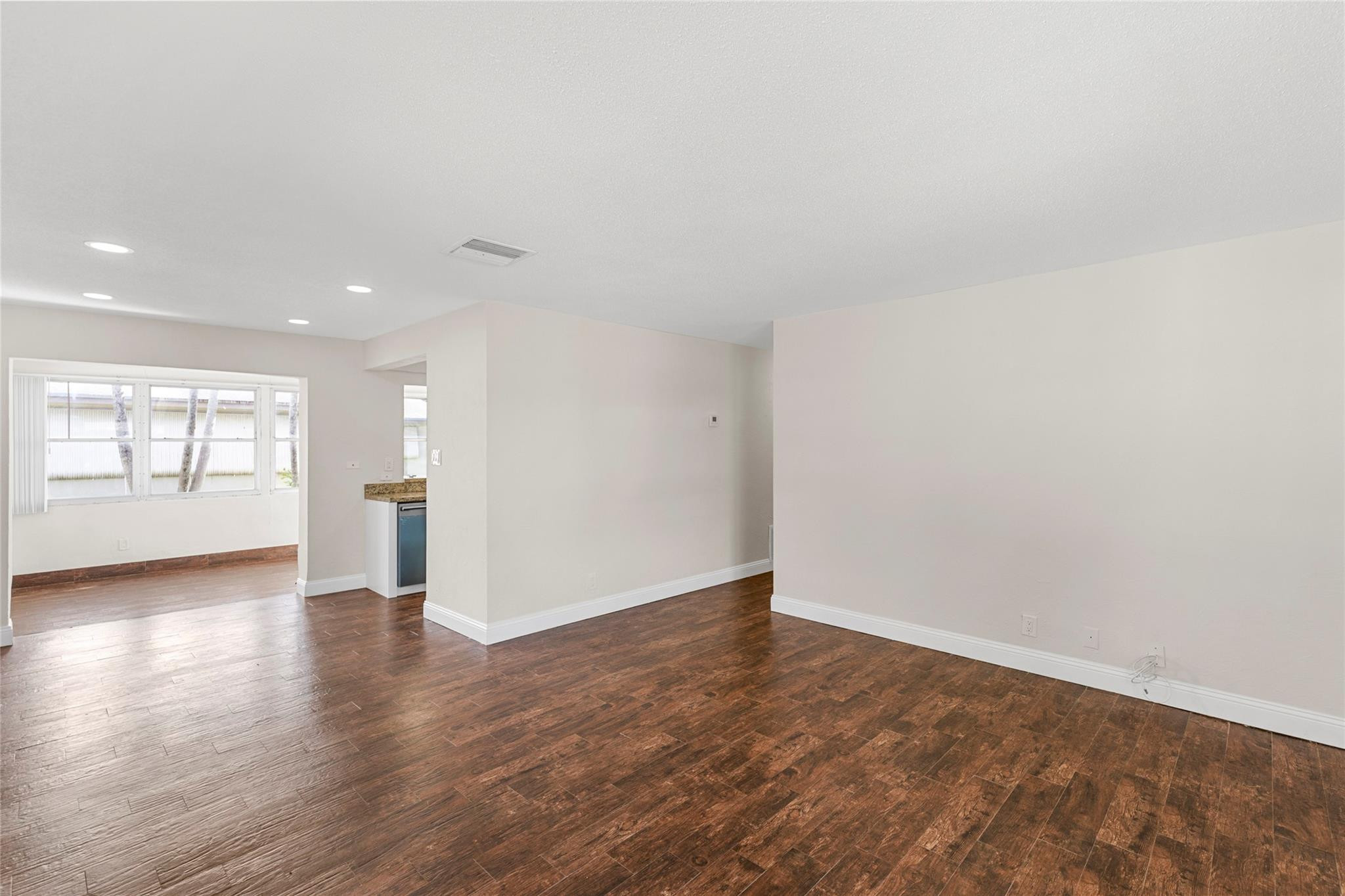 Mainlands Of Tamarac Lake - Residential