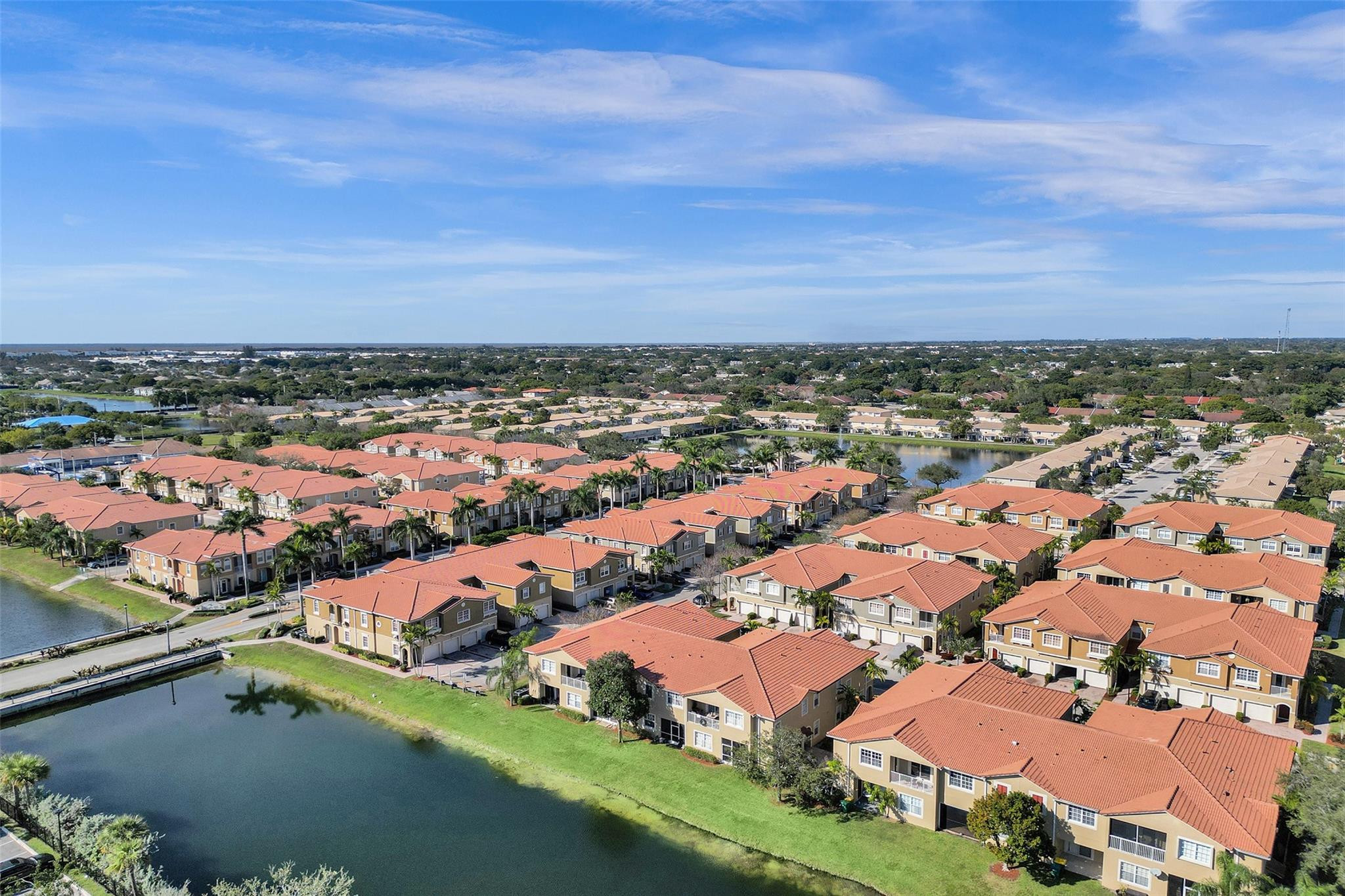 HAMPTON HILLS - Residential