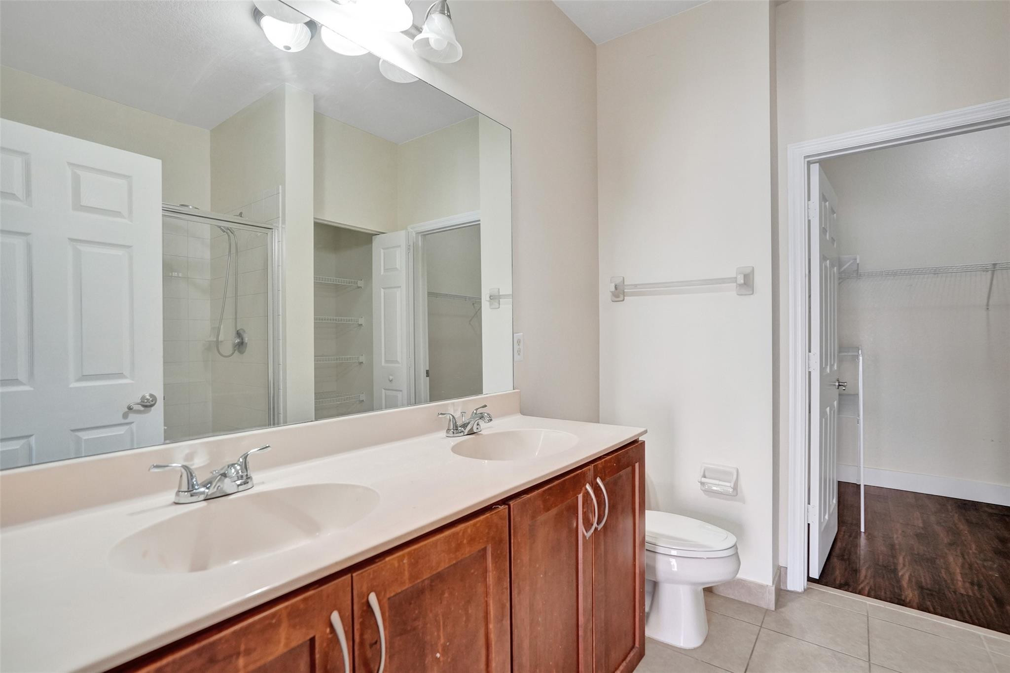 HAMPTON HILLS - Residential