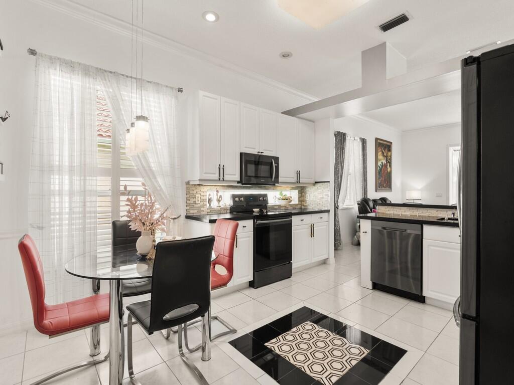 KINGS ISLE PHASE V - Residential