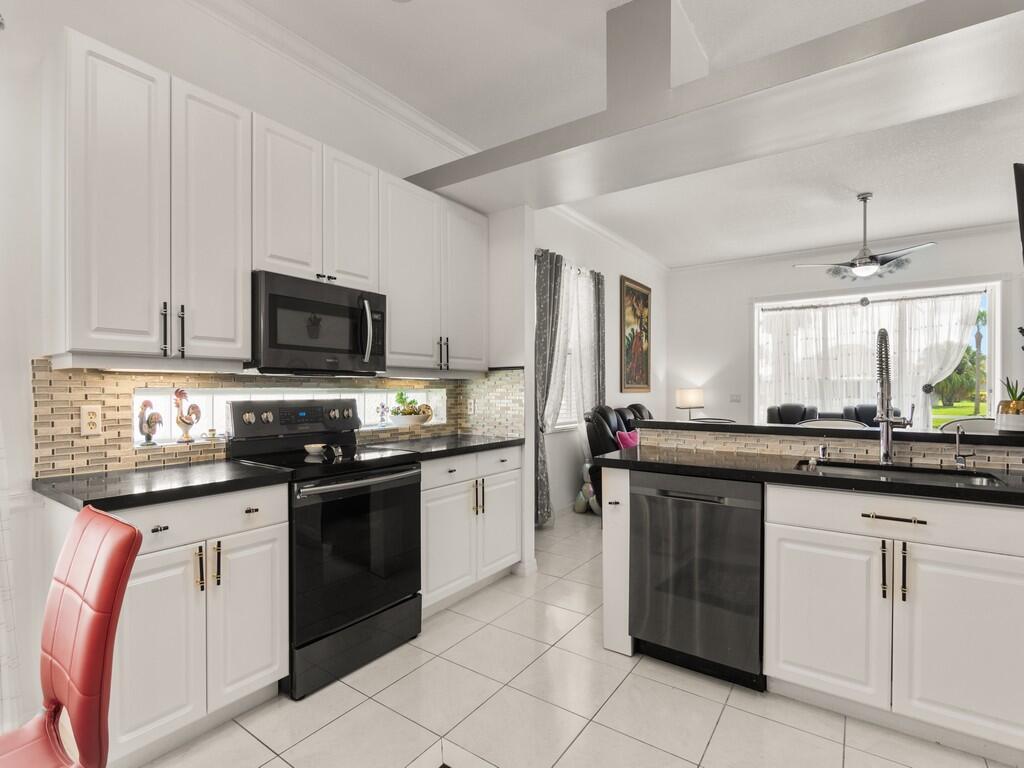 KINGS ISLE PHASE V - Residential