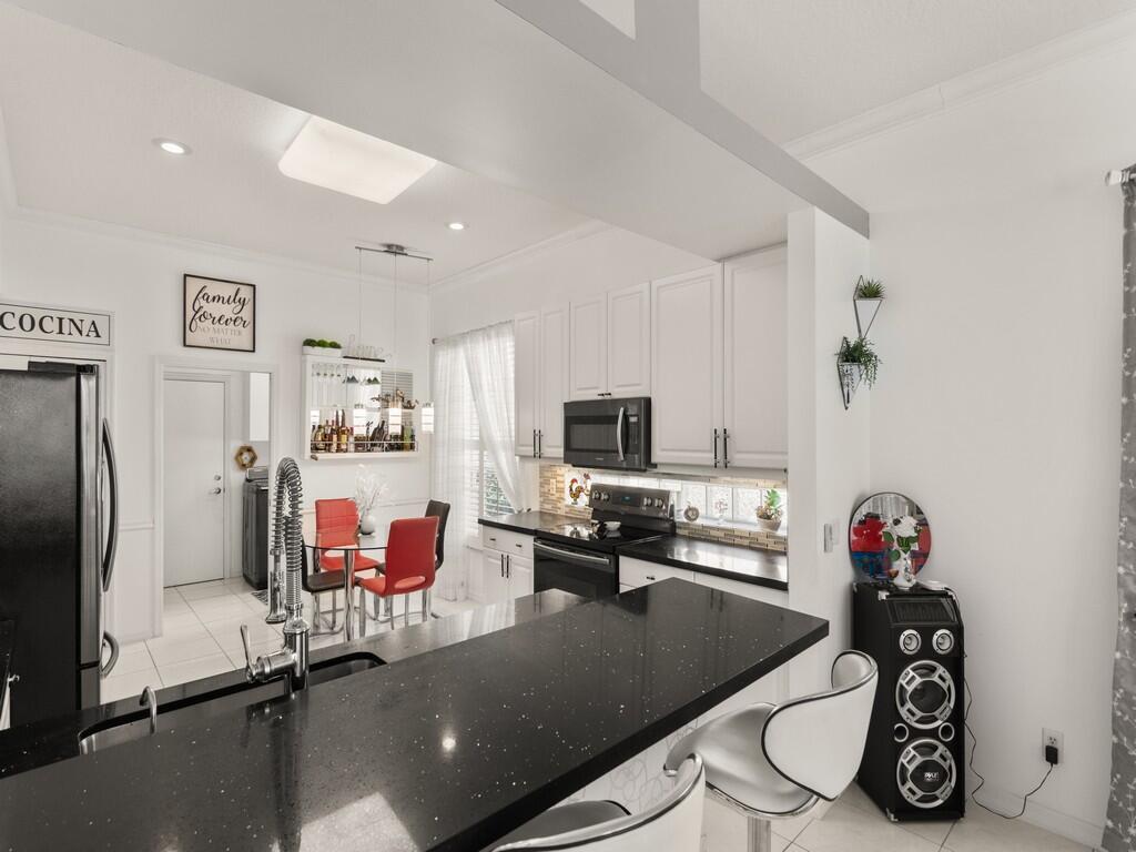 KINGS ISLE PHASE V - Residential