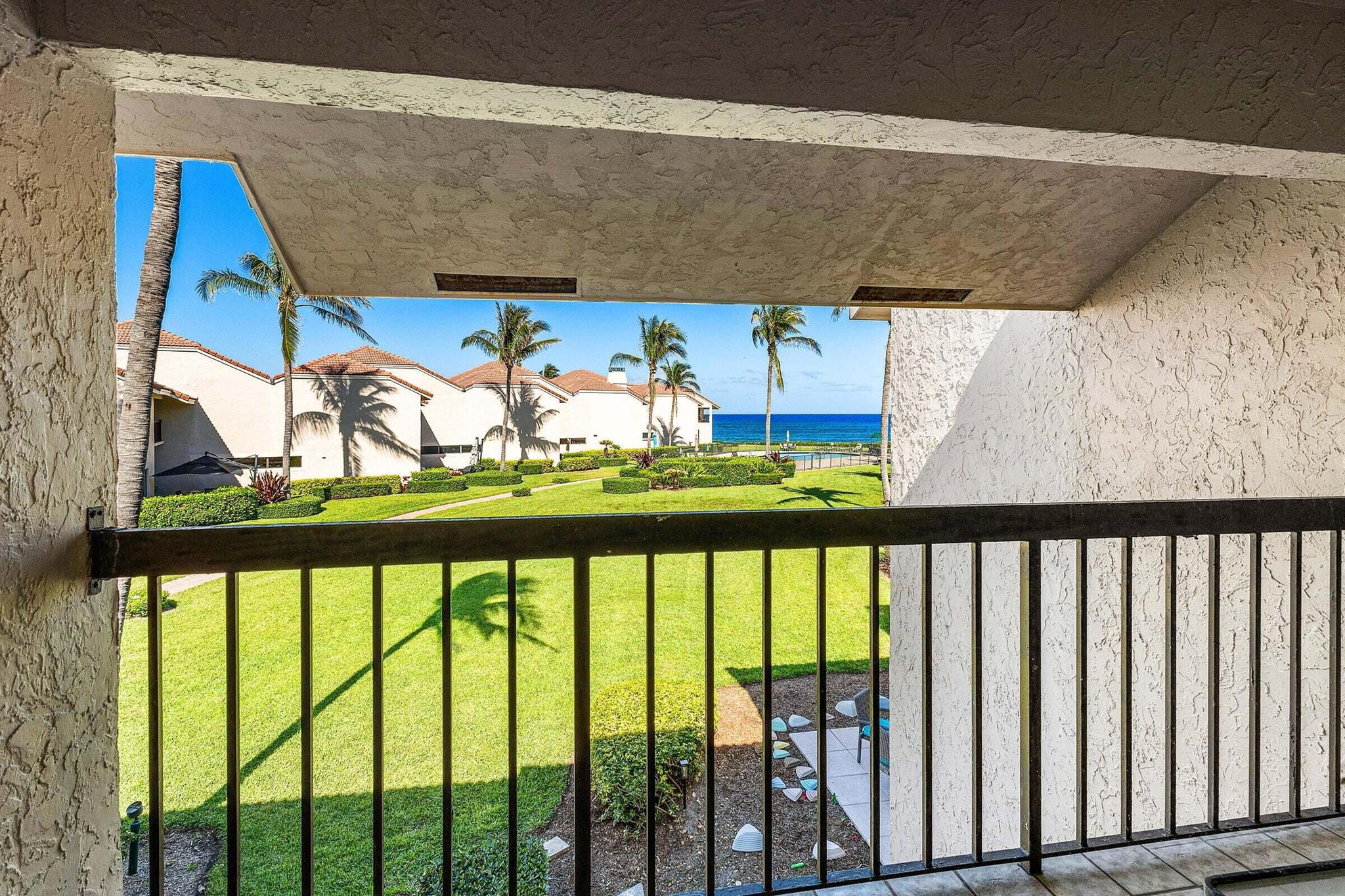 DUNES OF OCEAN RIDGE COND - Residential