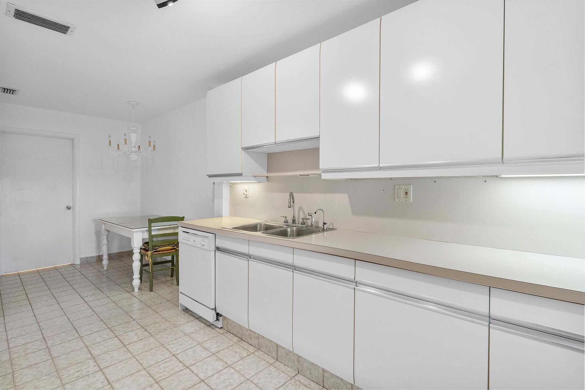 DUNES OF OCEAN RIDGE COND - Residential