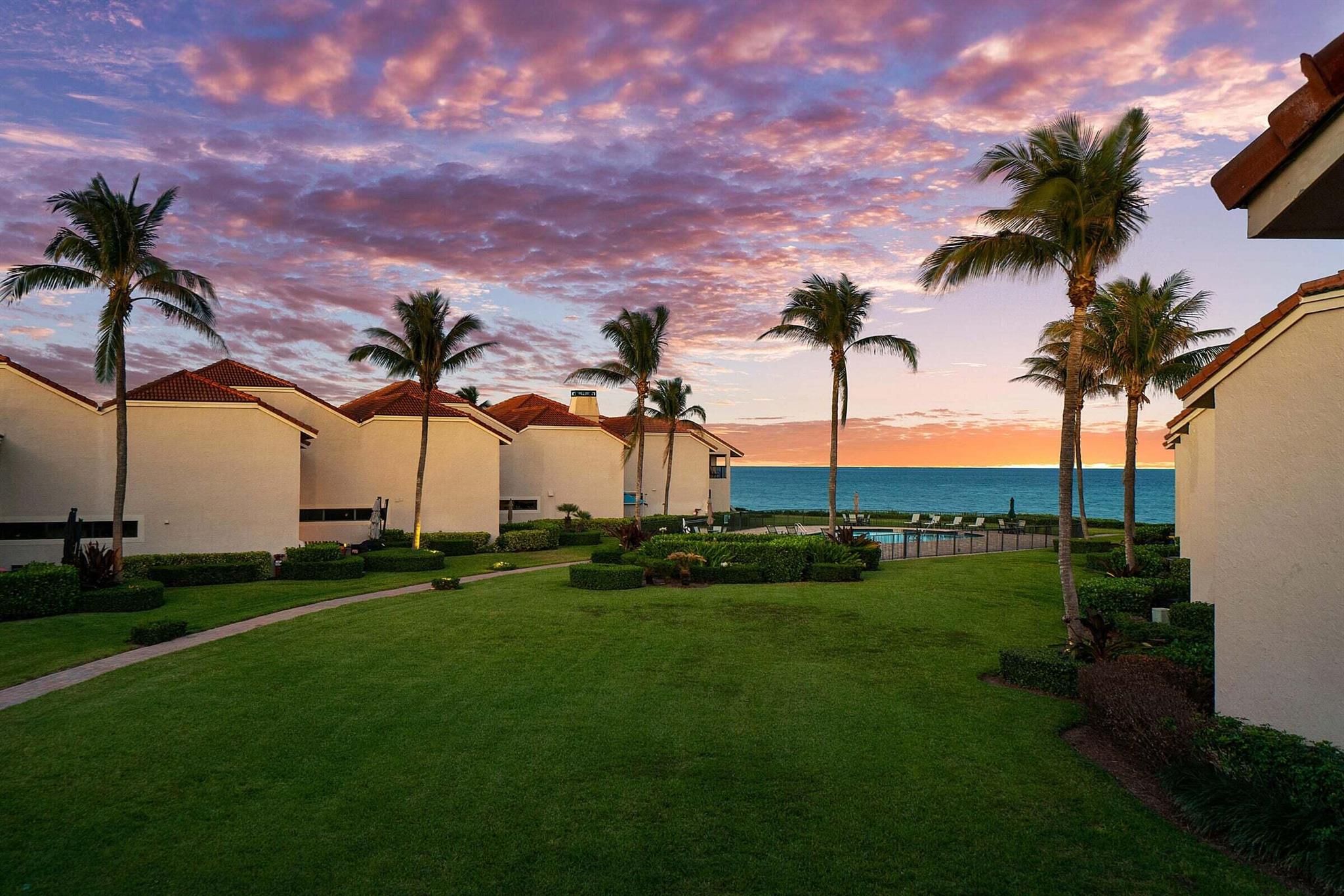 DUNES OF OCEAN RIDGE COND - Residential