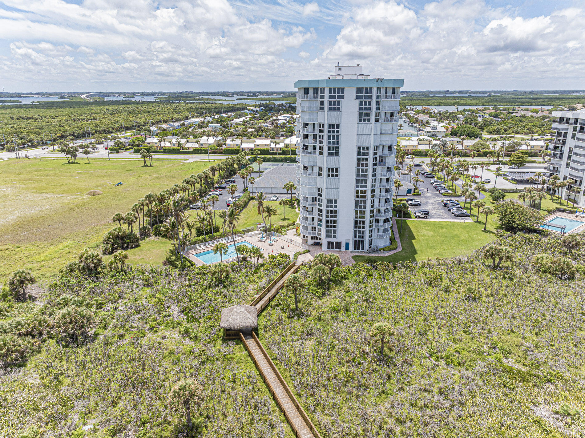 AQUANIQUE OCEAN CLUB, A CONDOMINIUM - Residential