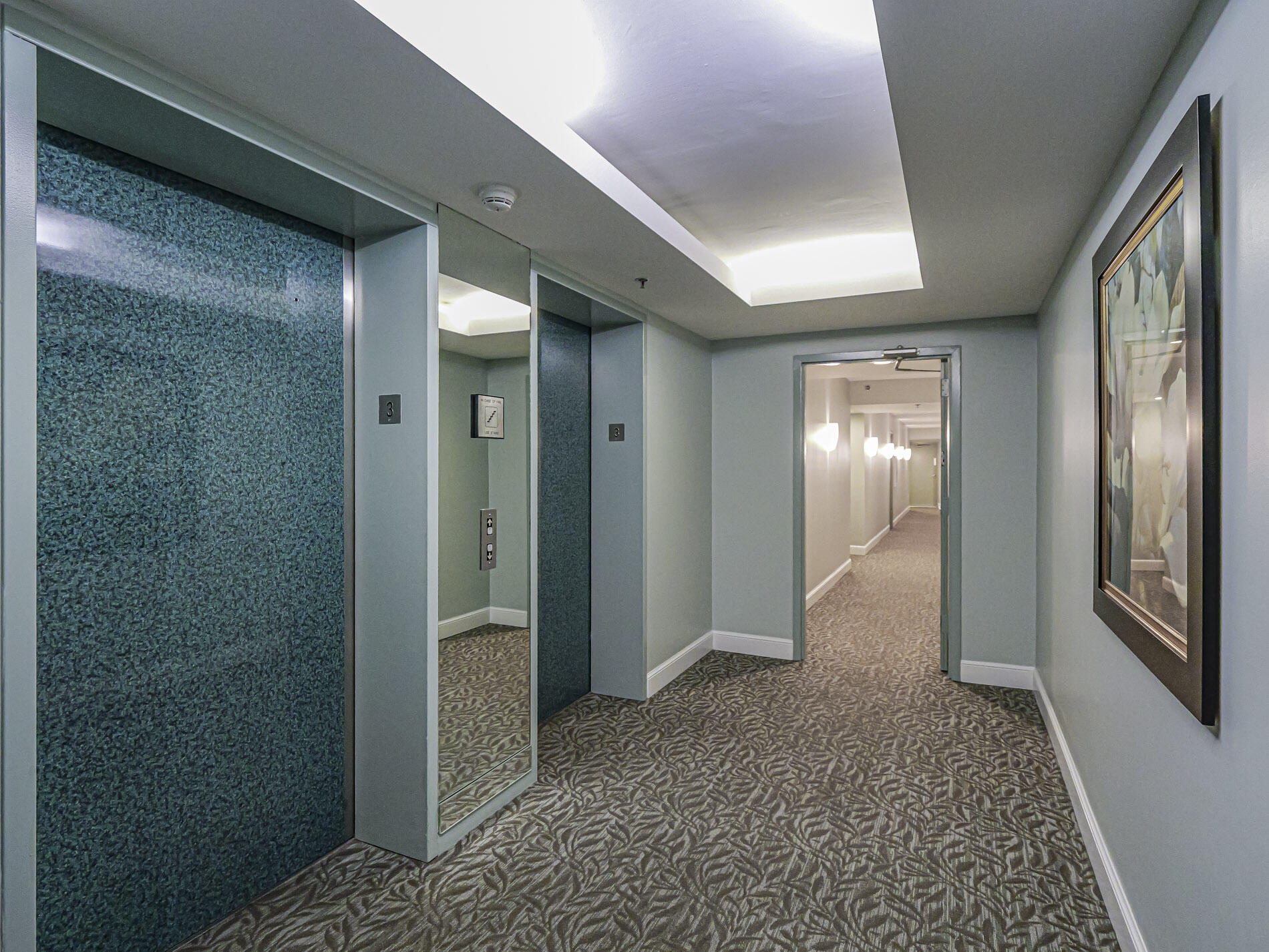 AQUANIQUE OCEAN CLUB, A CONDOMINIUM - Residential