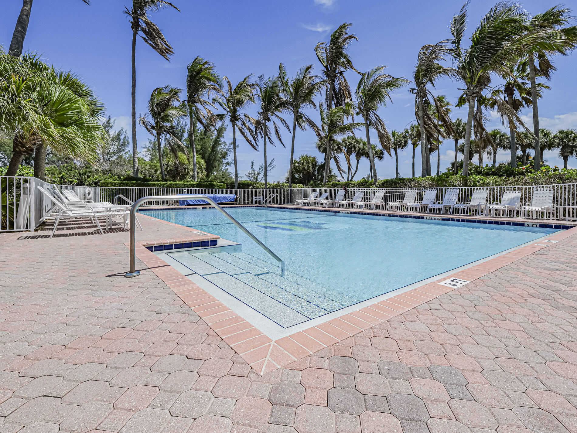 AQUANIQUE OCEAN CLUB, A CONDOMINIUM - Residential
