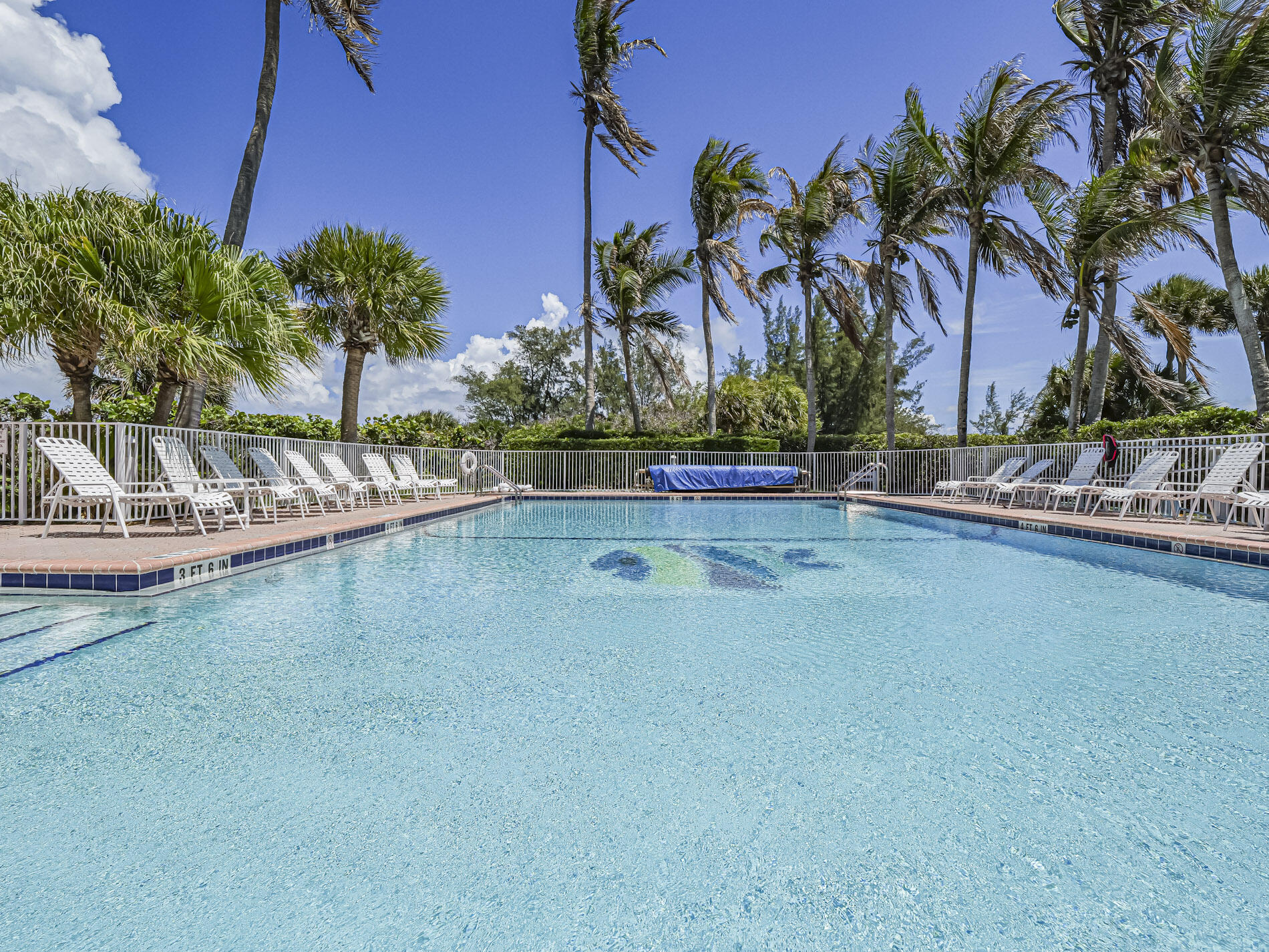 AQUANIQUE OCEAN CLUB, A CONDOMINIUM - Residential