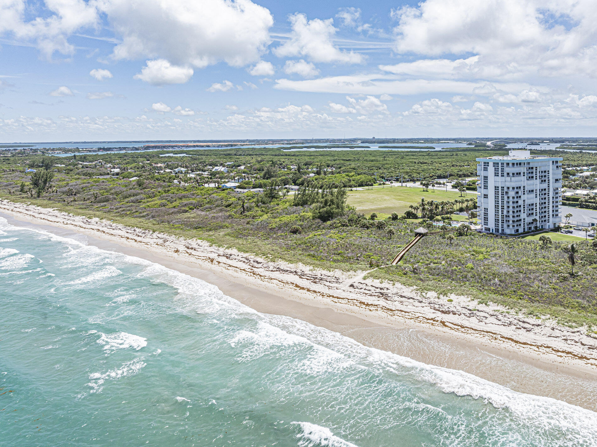 AQUANIQUE OCEAN CLUB, A CONDOMINIUM - Residential