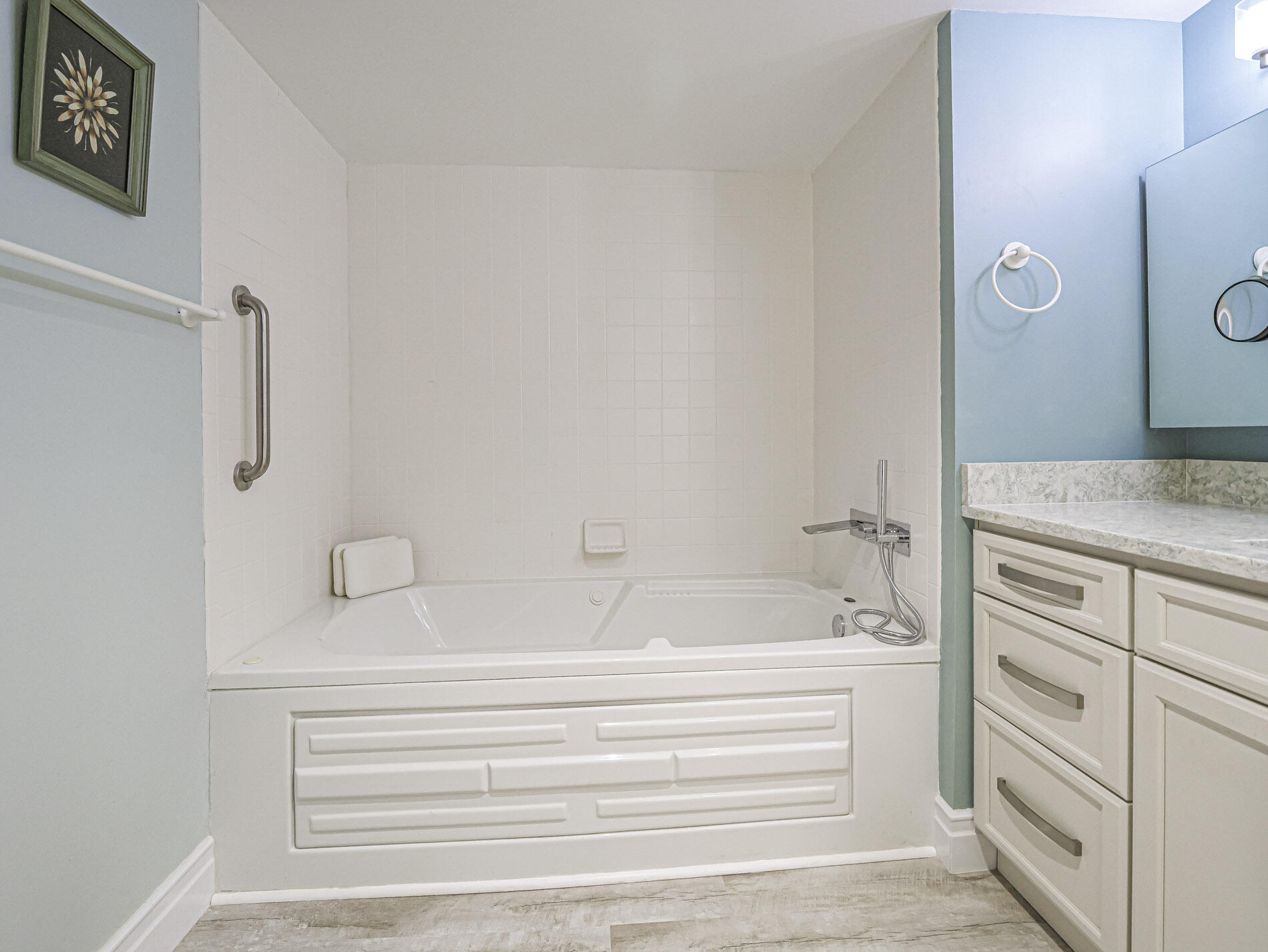 AQUANIQUE OCEAN CLUB, A CONDOMINIUM - Residential