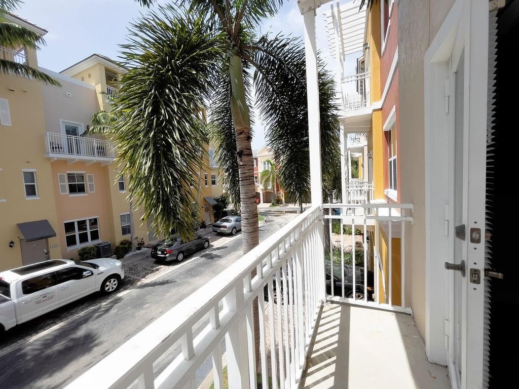 VINTAGE AT LHP - Residential Lease