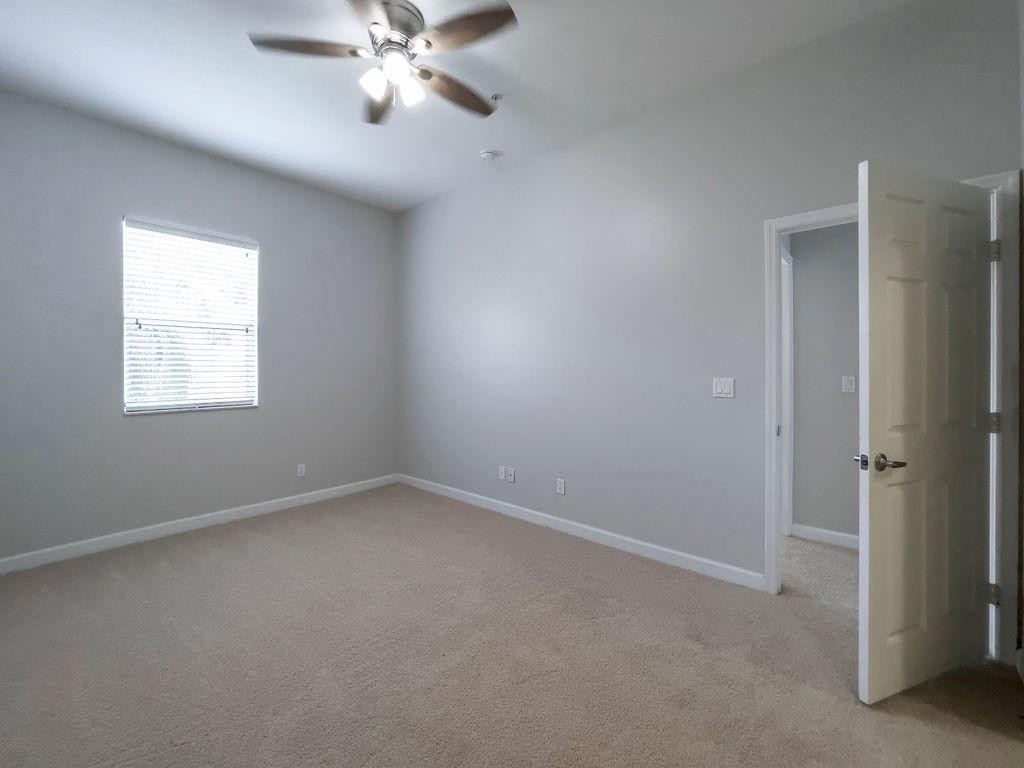 VINTAGE AT LHP - Residential Lease