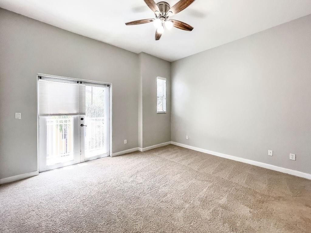 VINTAGE AT LHP - Residential Lease