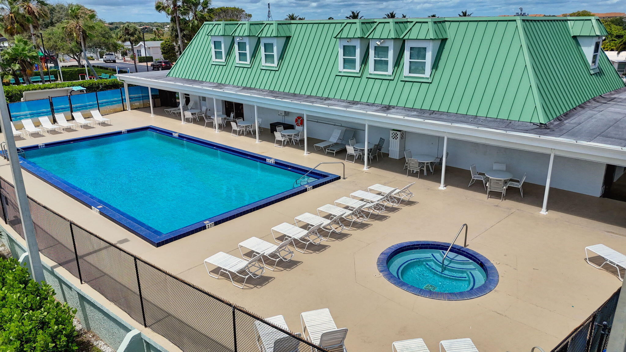 Juno Ocean Walk - Residential