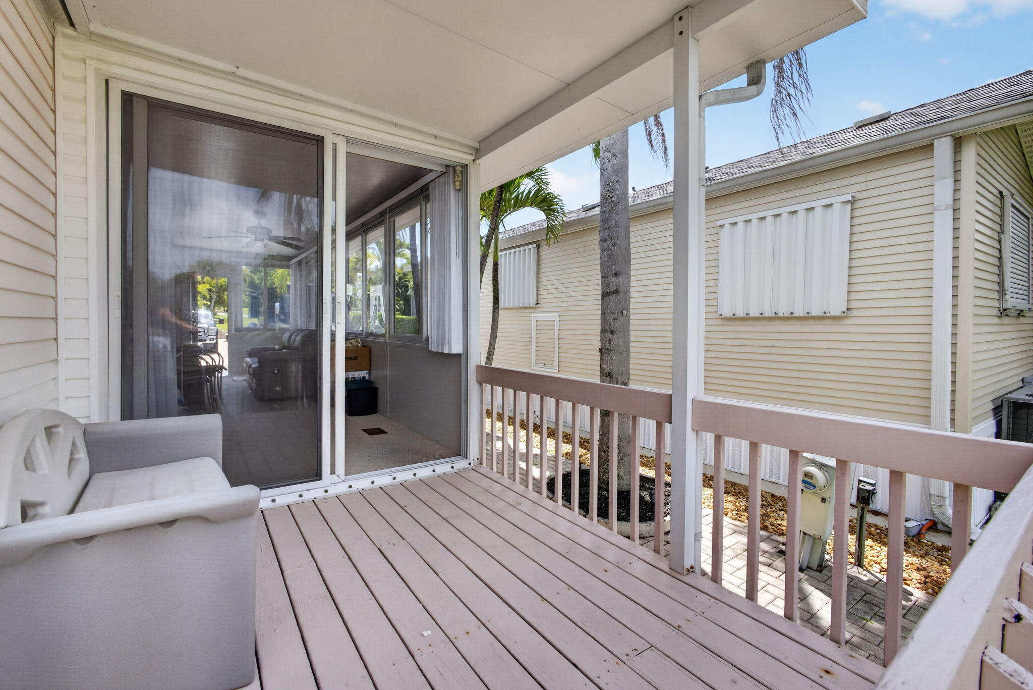Juno Ocean Walk - Residential