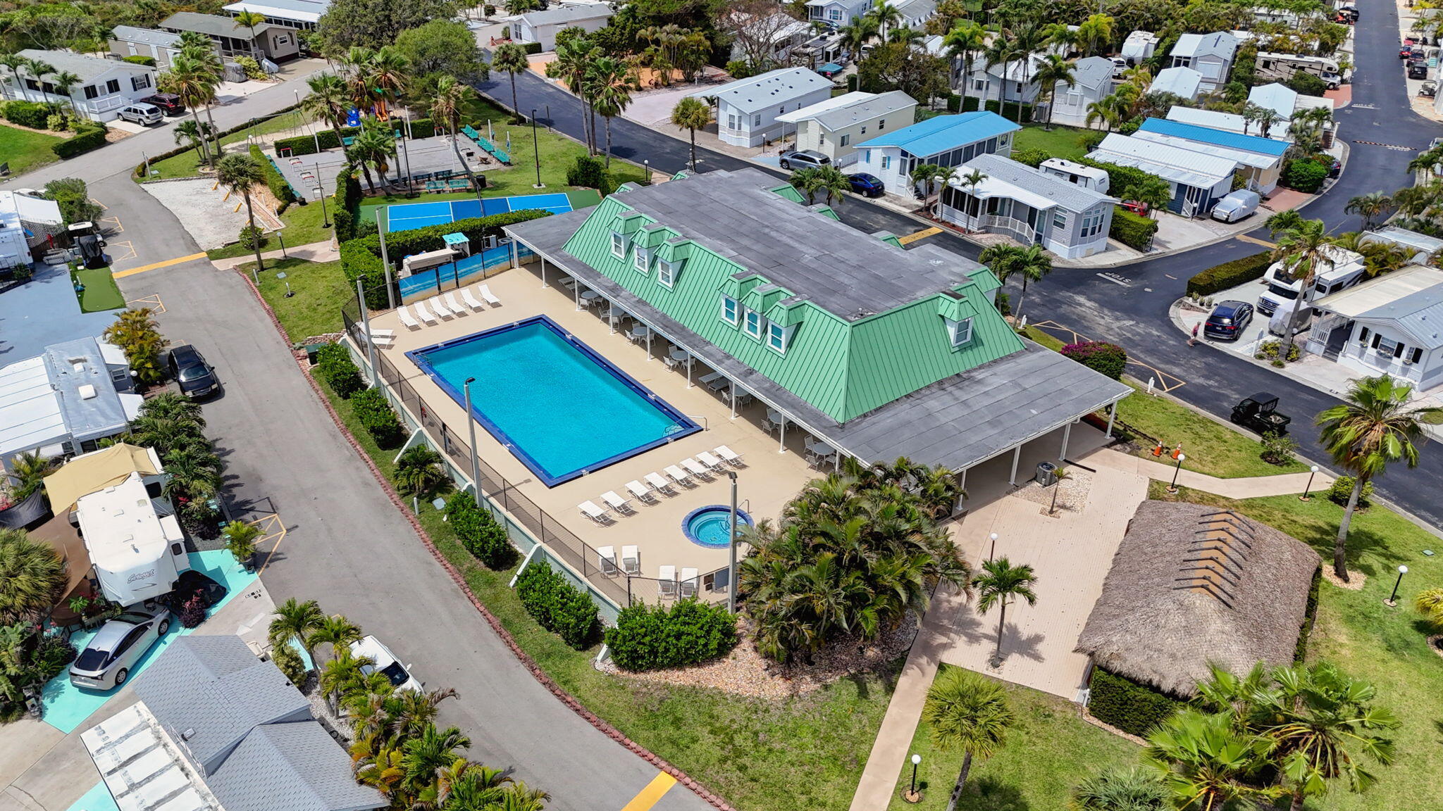 Juno Ocean Walk - Residential