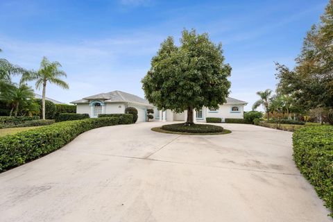 Photo of 800 SE Waterside Way, Stuart, FL 34997 (MLS # R11154947)