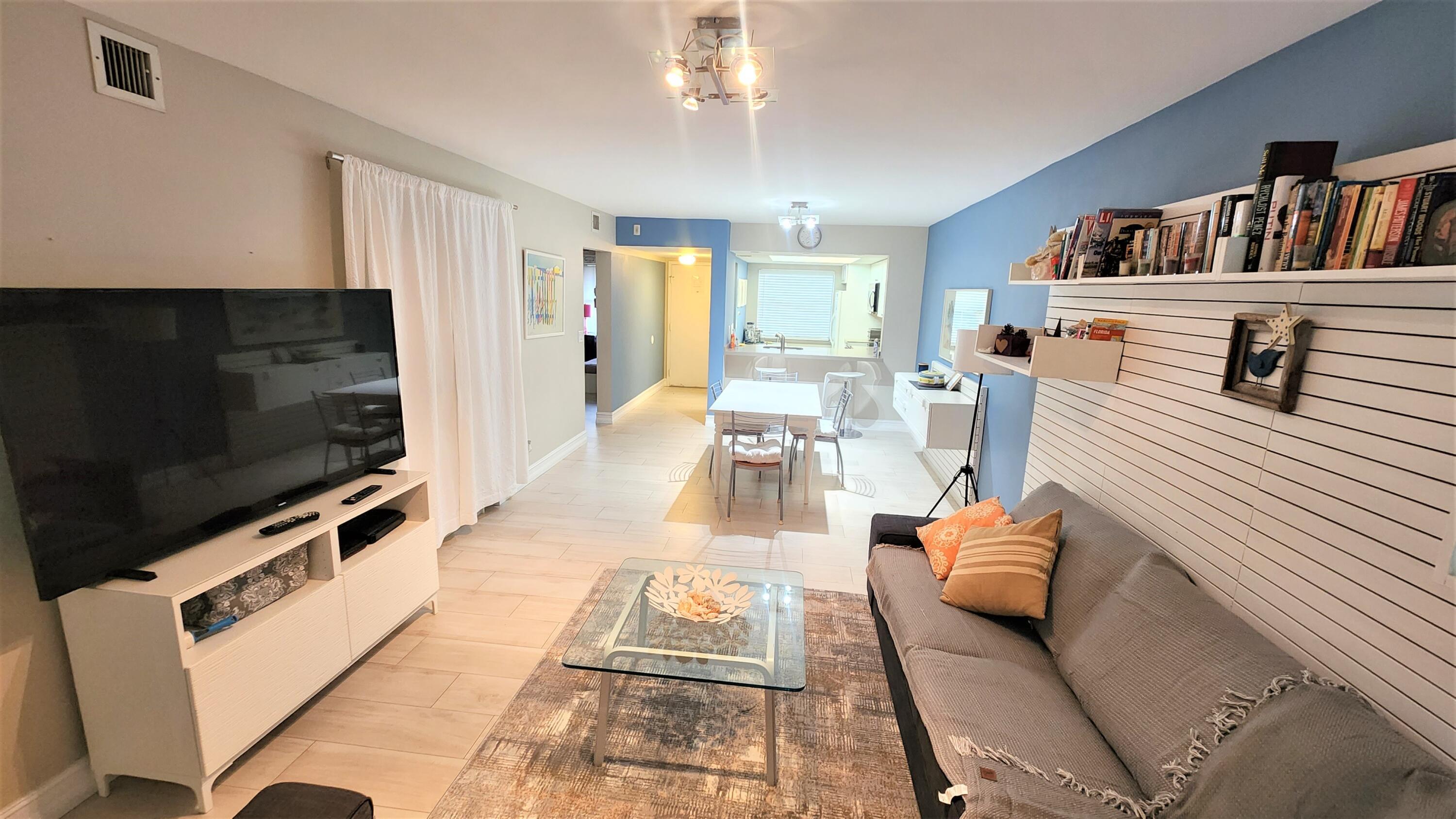 LAVERS DELRAY RACQUET CLUB CONDO - Residential Lease