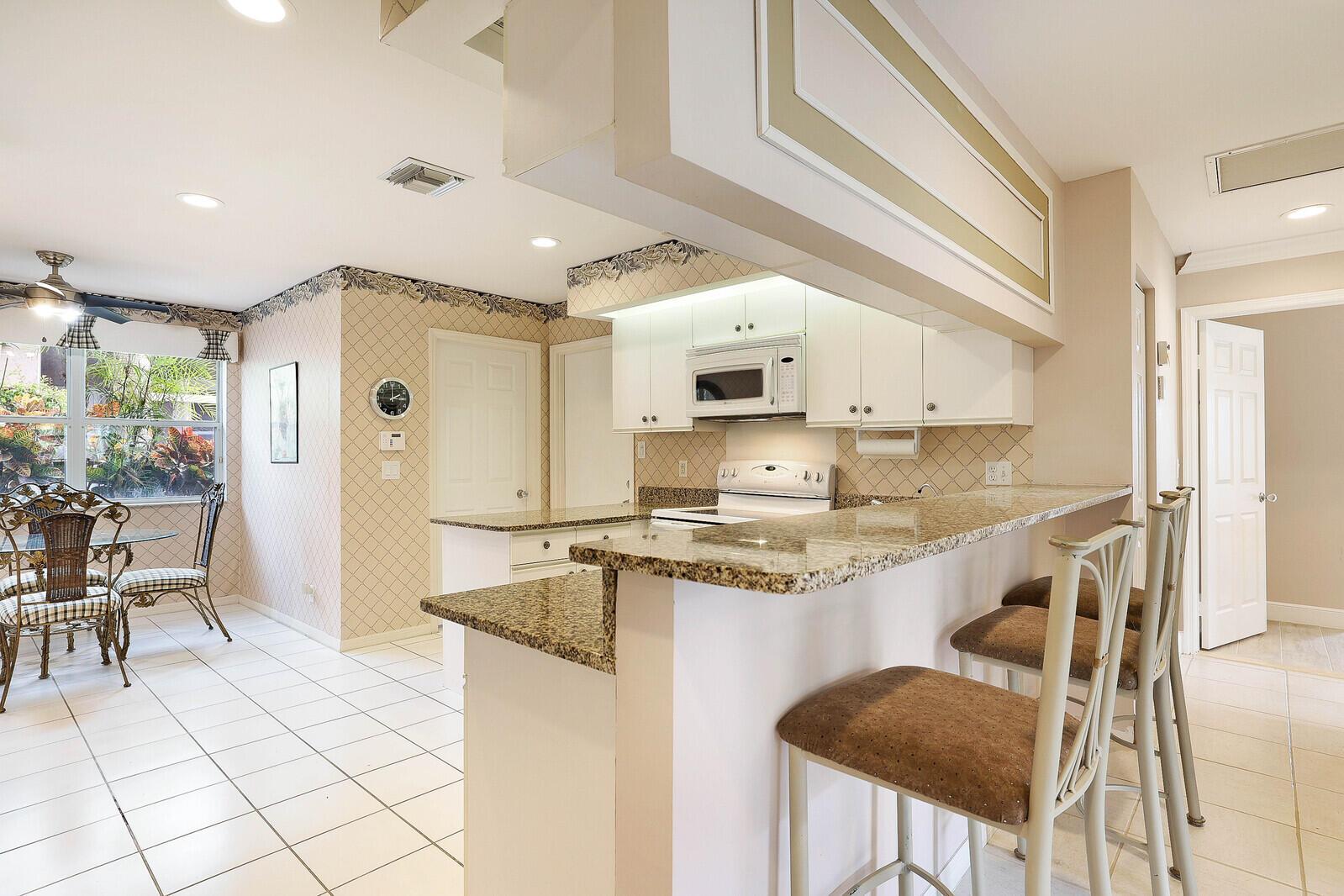 FAIRFIELDS LACUNA 5 - Residential Lease