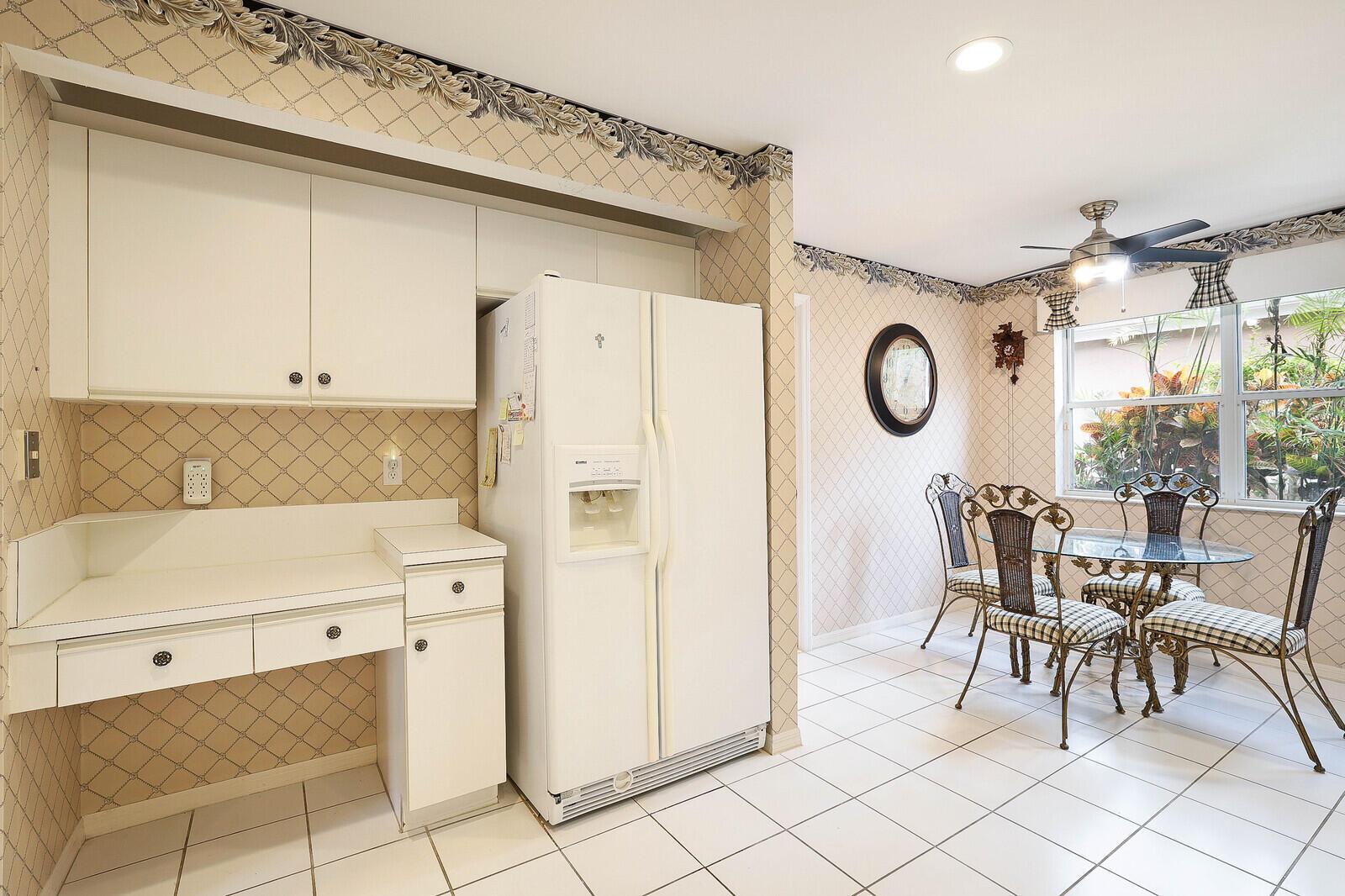 FAIRFIELDS LACUNA 5 - Residential Lease