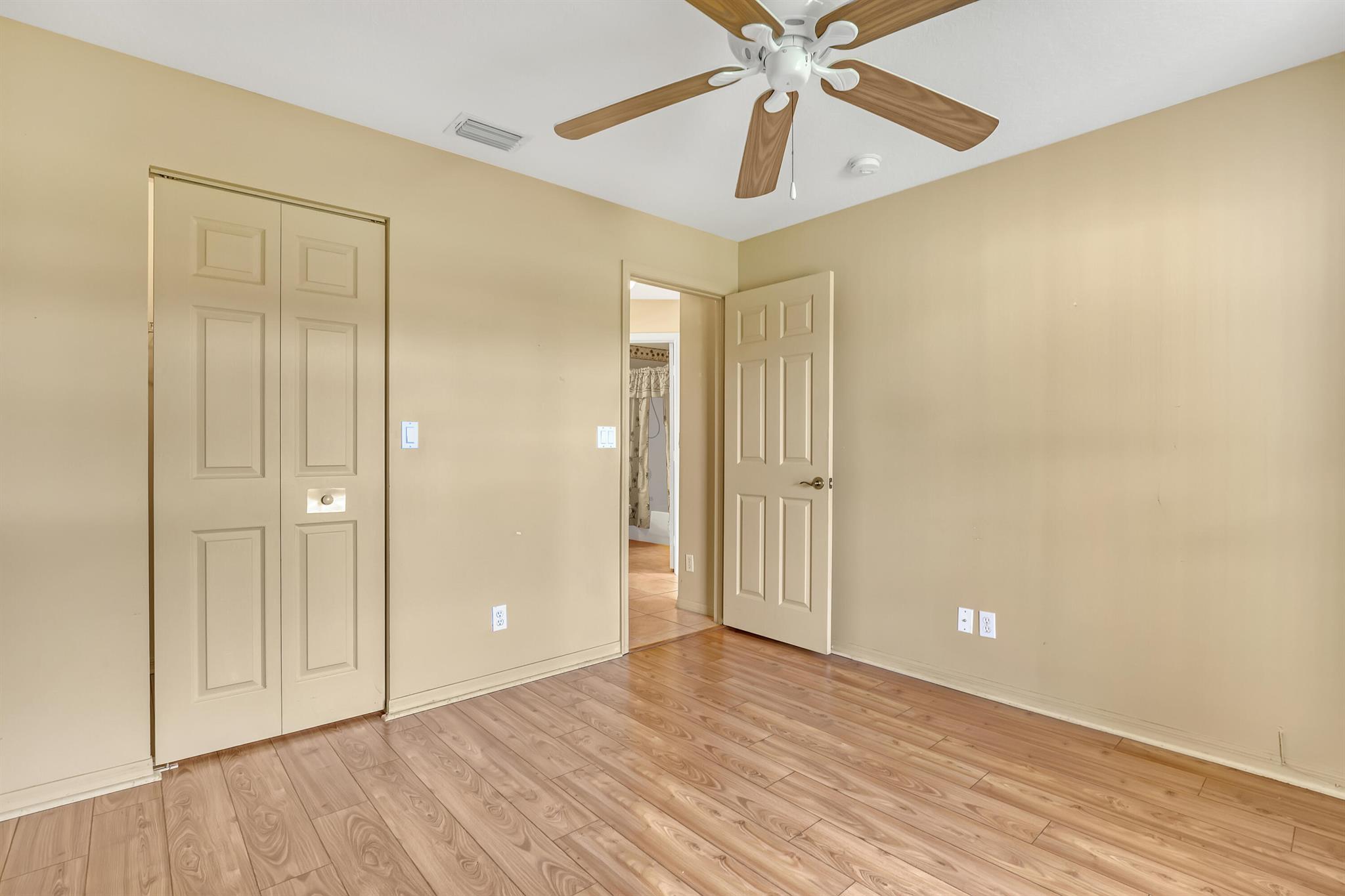 VENETIAN ISLES - Residential