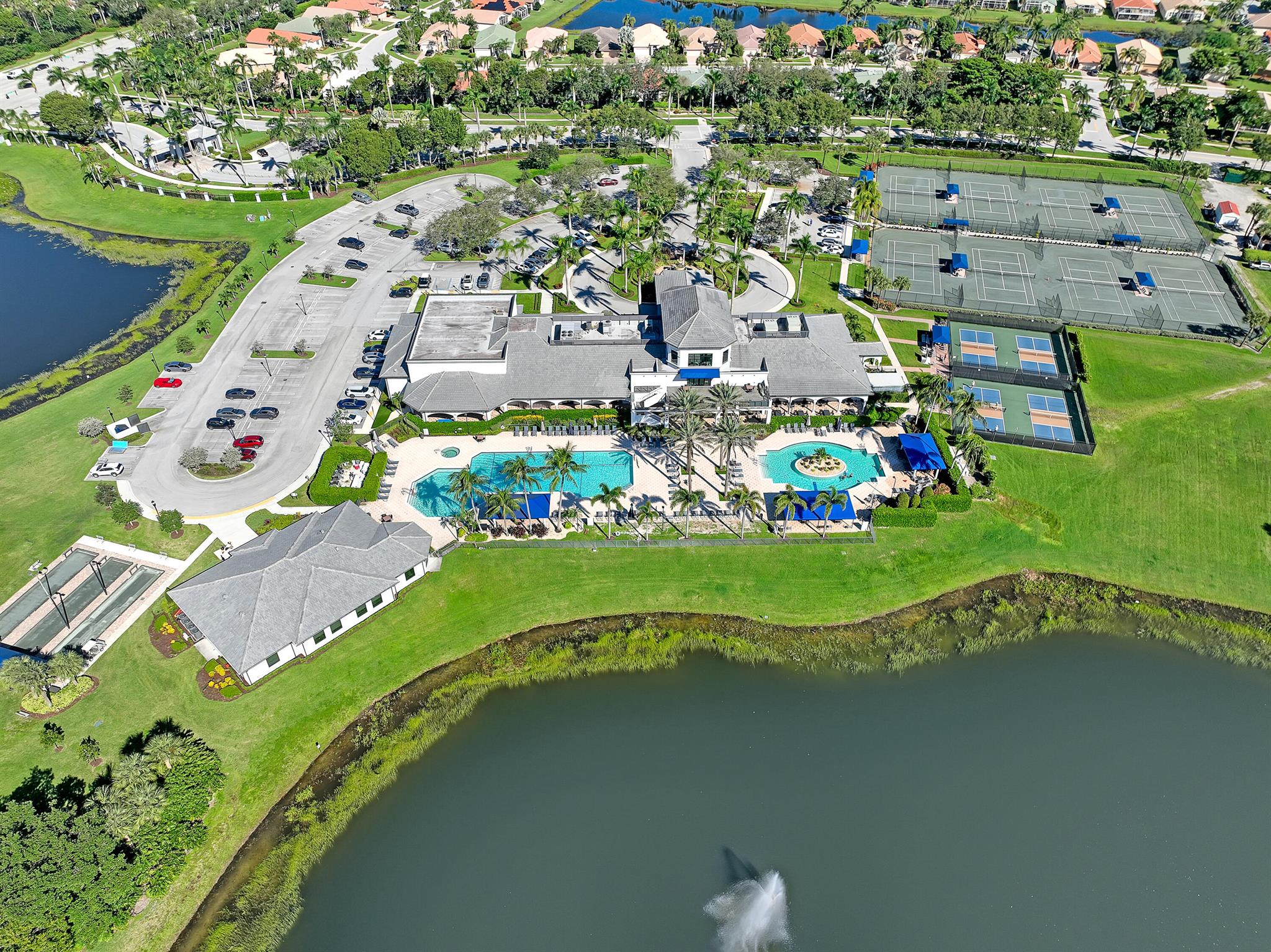 VENETIAN ISLES - Residential