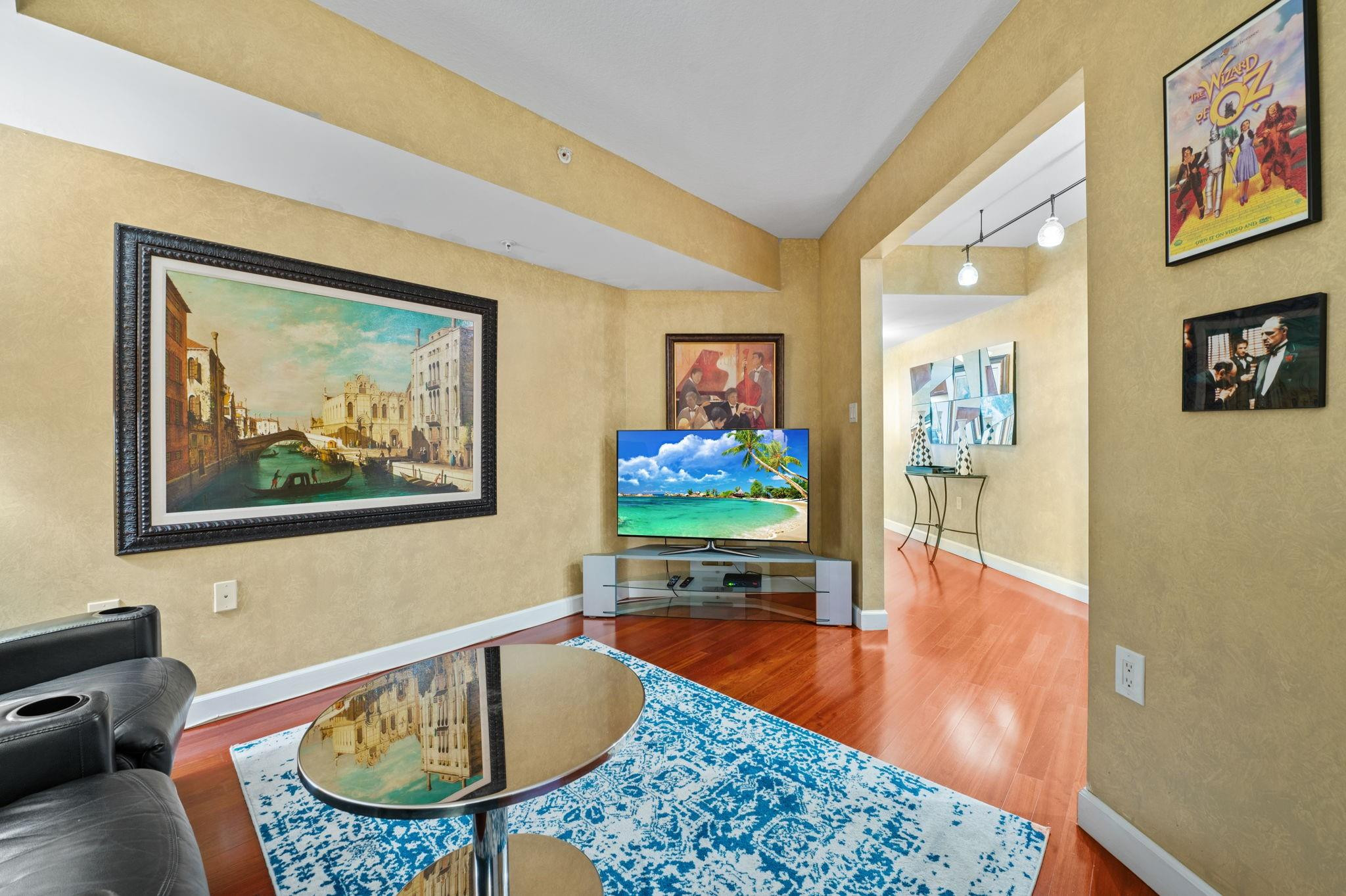 VUE CONDO ASSOCIATION - Residential