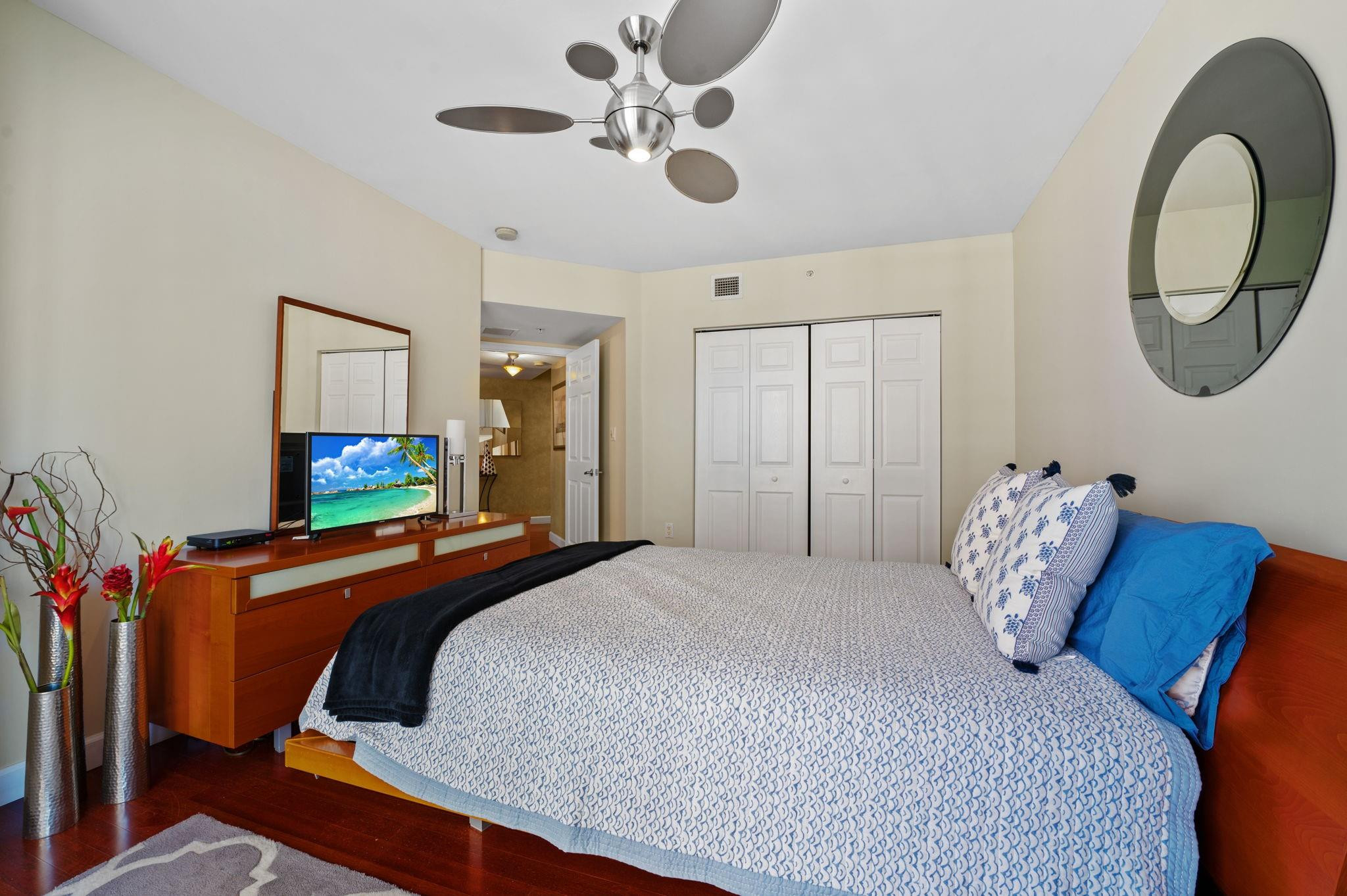 VUE CONDO ASSOCIATION - Residential