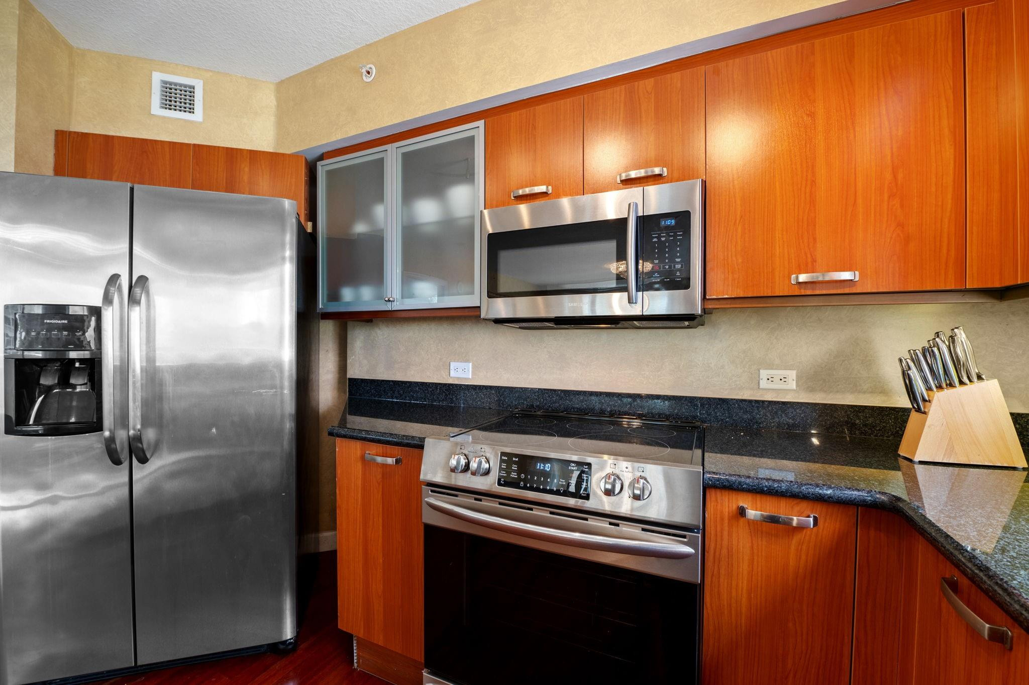 VUE CONDO ASSOCIATION - Residential