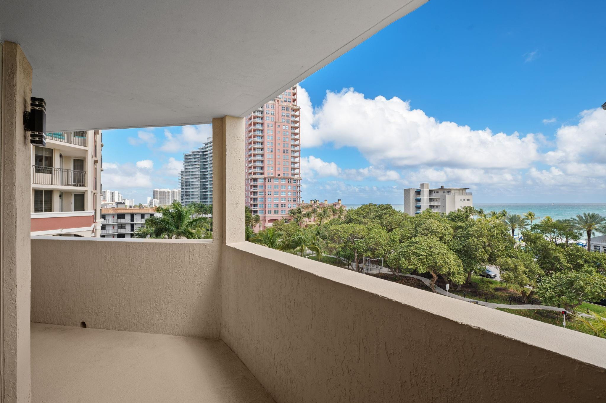 VUE CONDO ASSOCIATION - Residential