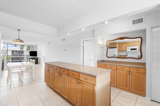 SEAGATE OF GULFSTREAM CON - Residential