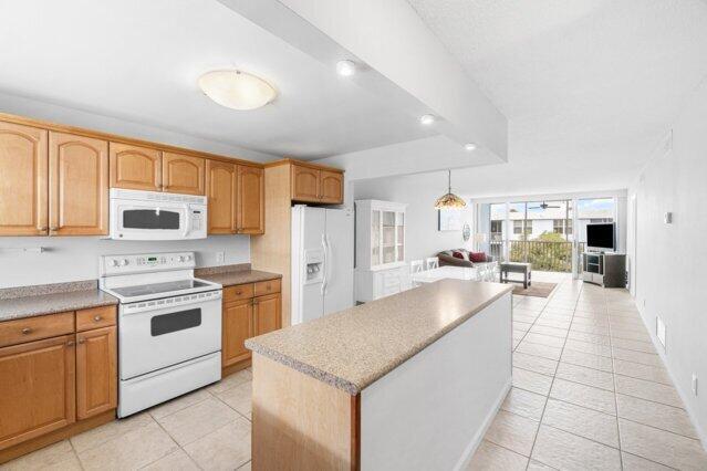 SEAGATE OF GULFSTREAM CON - Residential