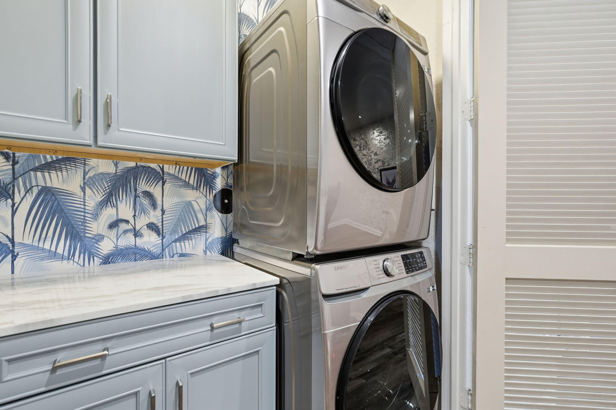 CITYSIDE CONDO - Residential