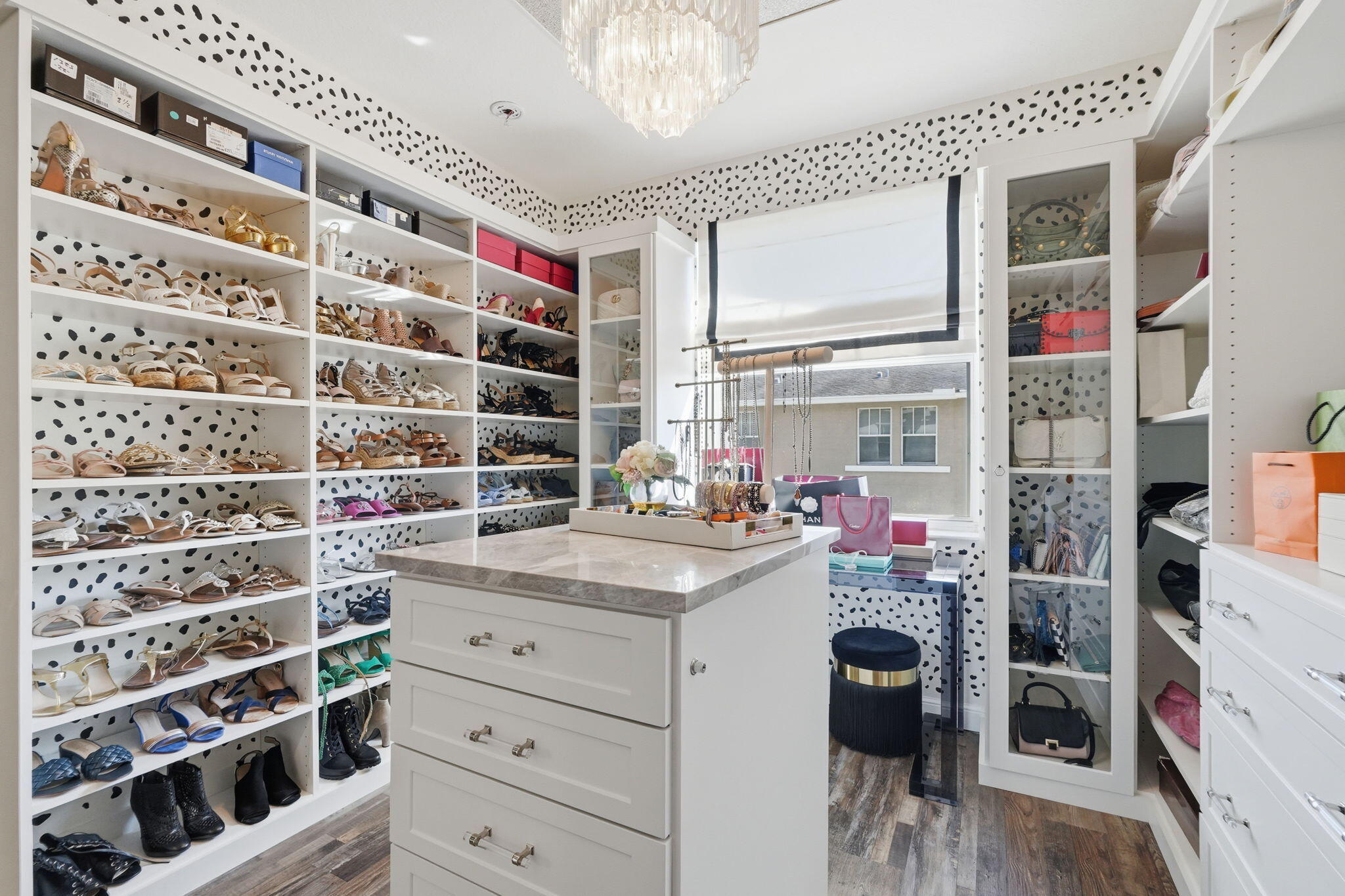 CITYSIDE CONDO - Residential