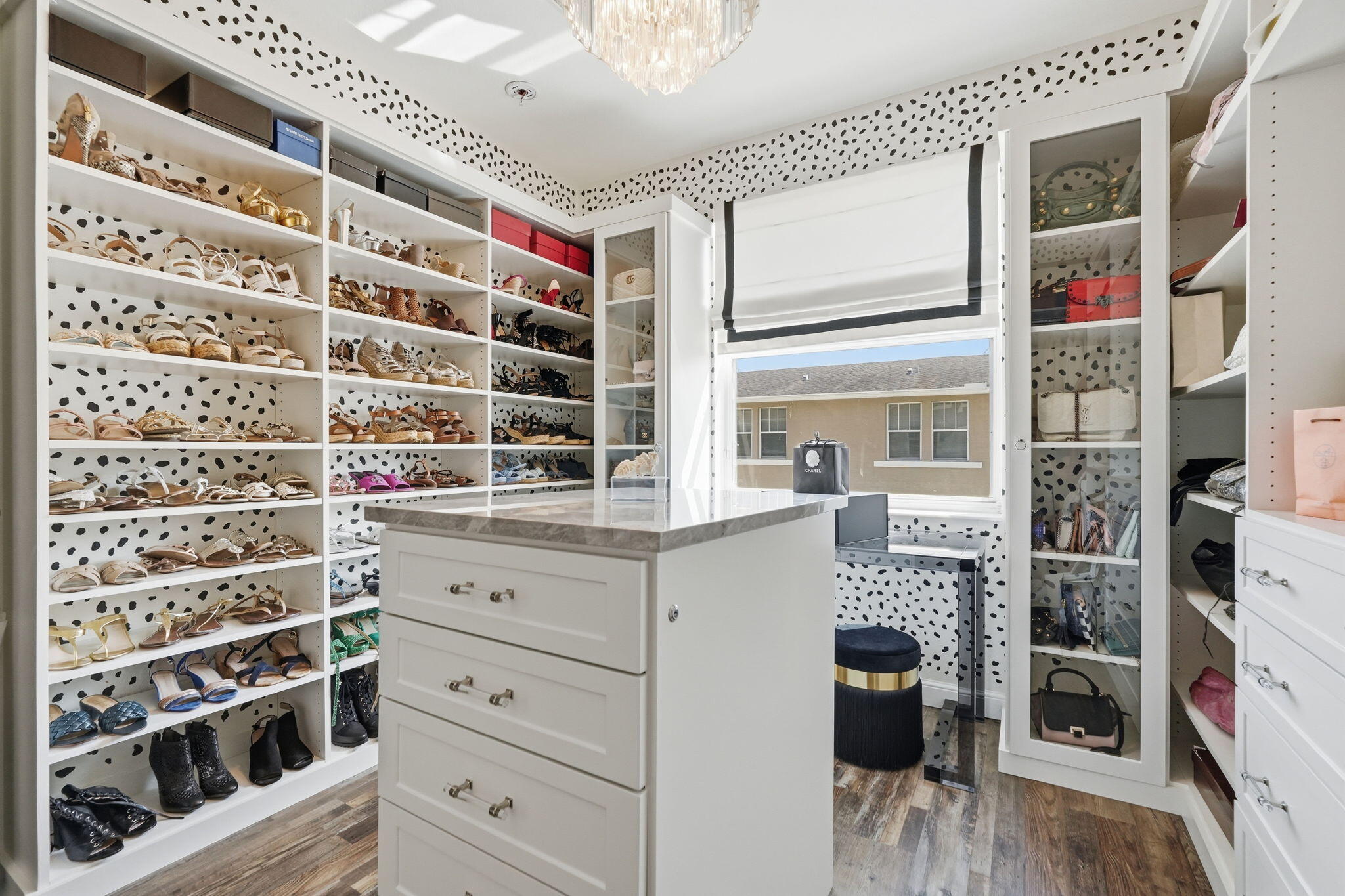 CITYSIDE CONDO - Residential