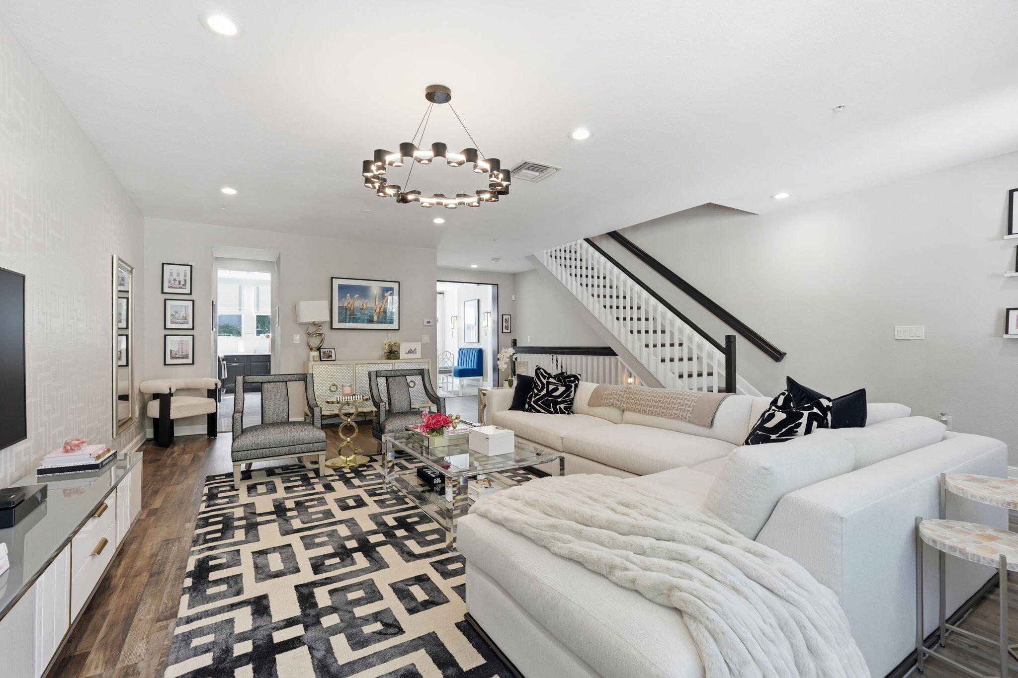 CITYSIDE CONDO - Residential