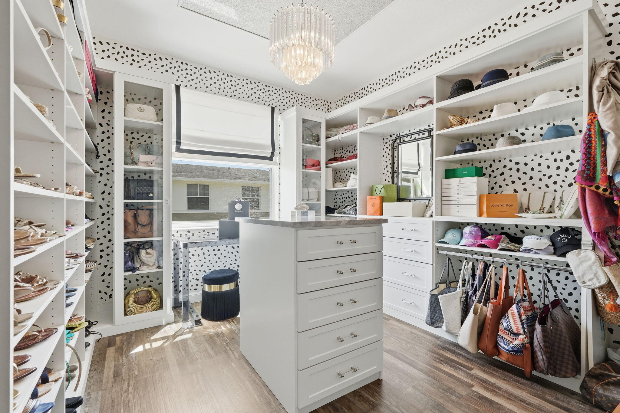 CITYSIDE CONDO - Residential