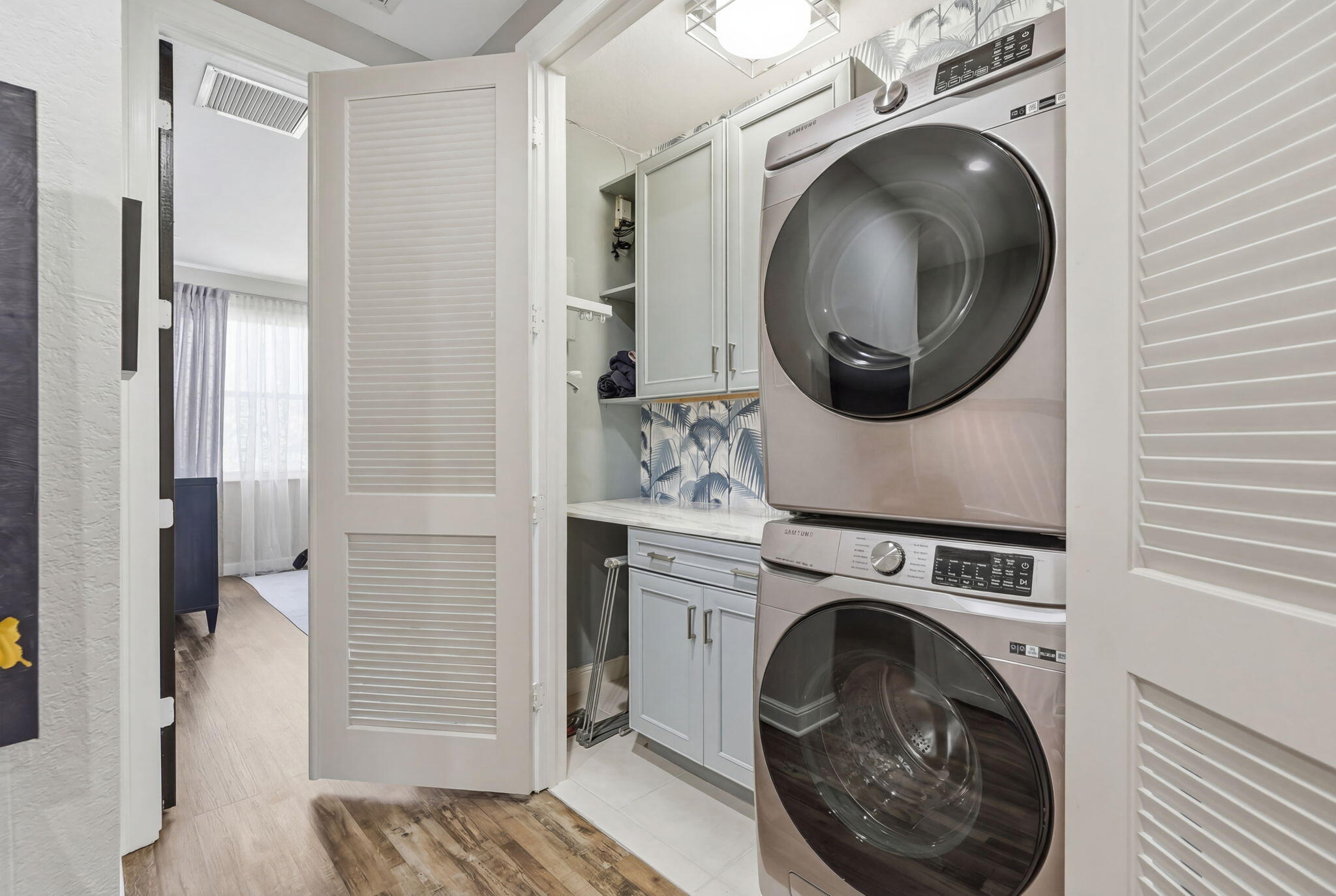 CITYSIDE CONDO - Residential